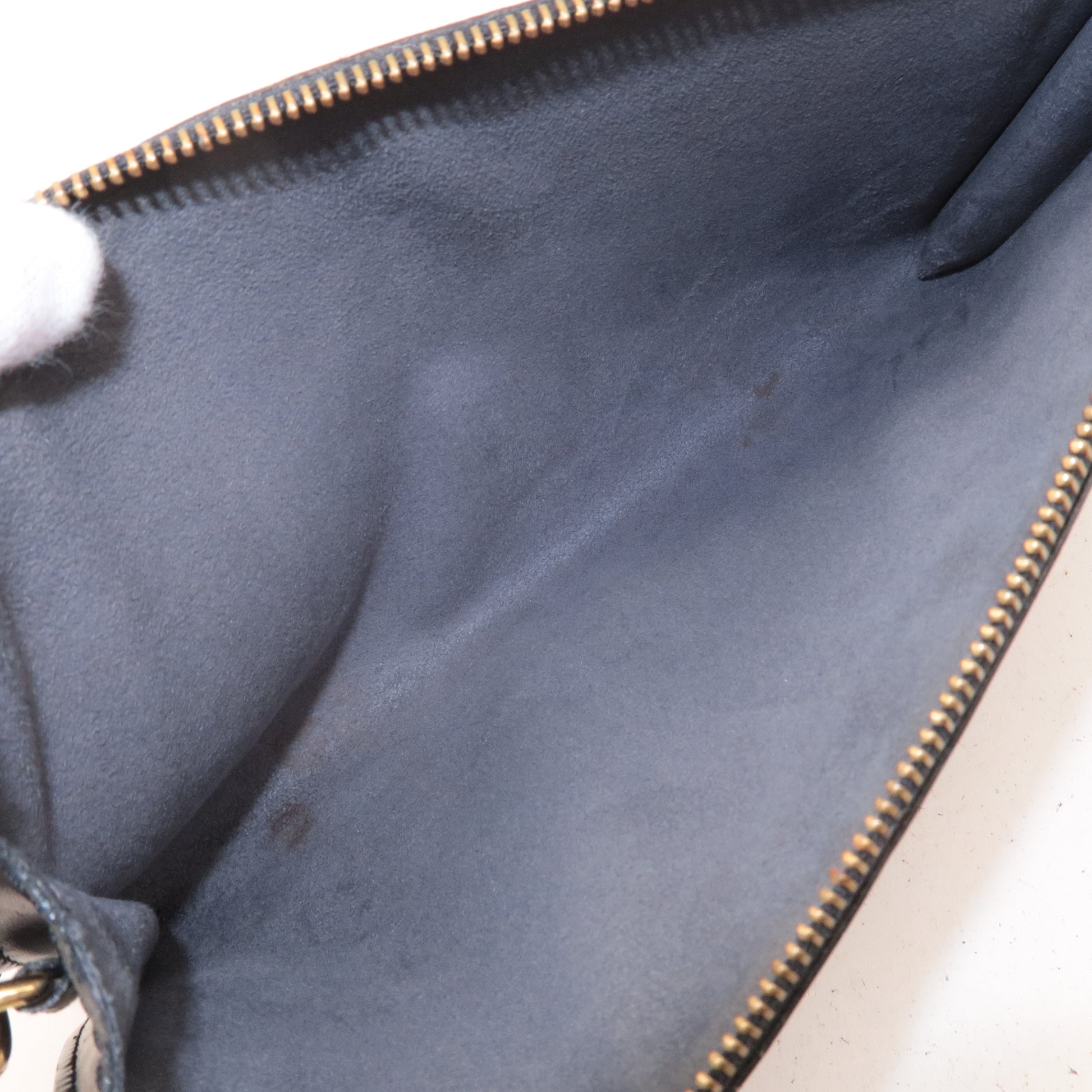 Louis-Vuitton-Epi-Pochette-Accessoires-Pouch-Noir-Black-M52942