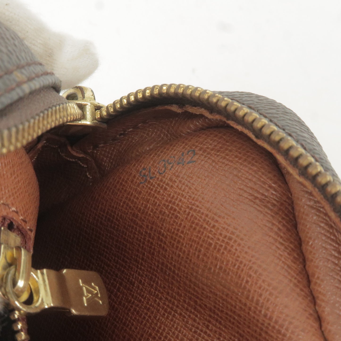 Louis-Vuitton-Monogram-Marly-Dragonne-GM-Clutch-Bag-M51825 – dct