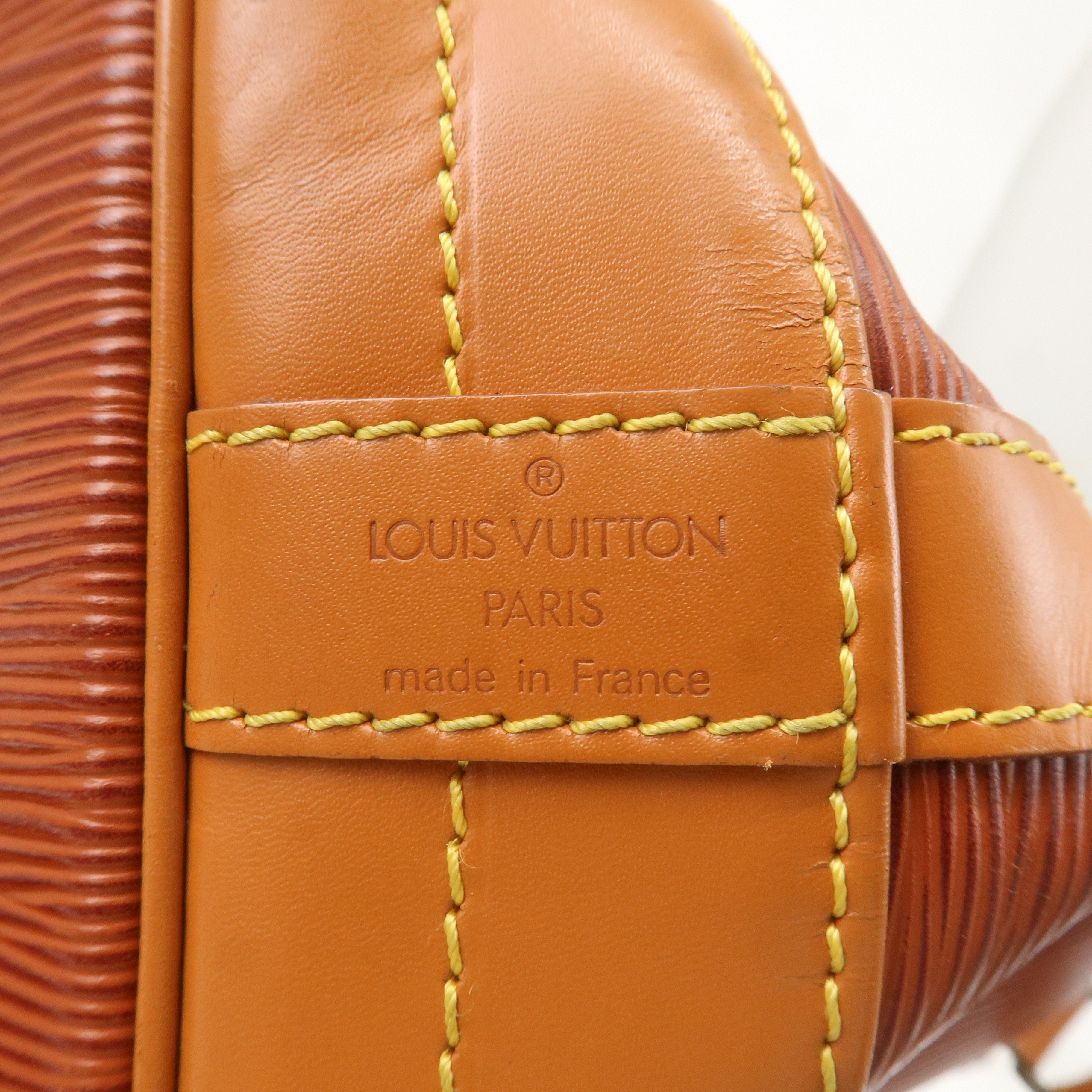 Louis-Vuitton-Epi-Noe-Bi-Color-Shoulder-Bag-Kenya-Brown-M44028