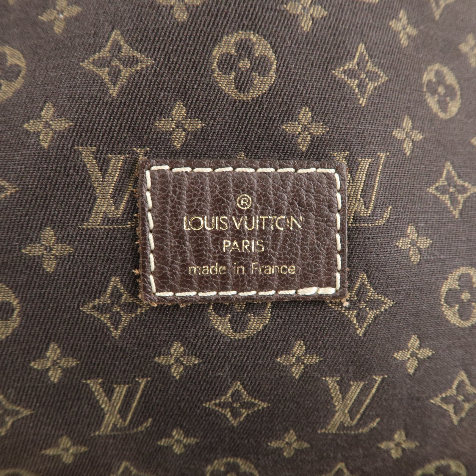 Louis Vuitton Pre-loved Monogram Mini Lin Saumur 30