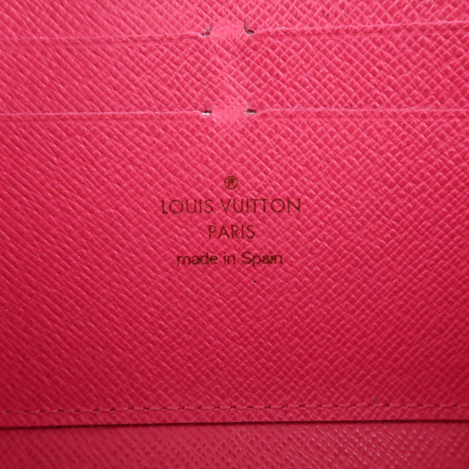 LOUIS VUITTON (made in Spain). ZIPPY wallet in monogramm…