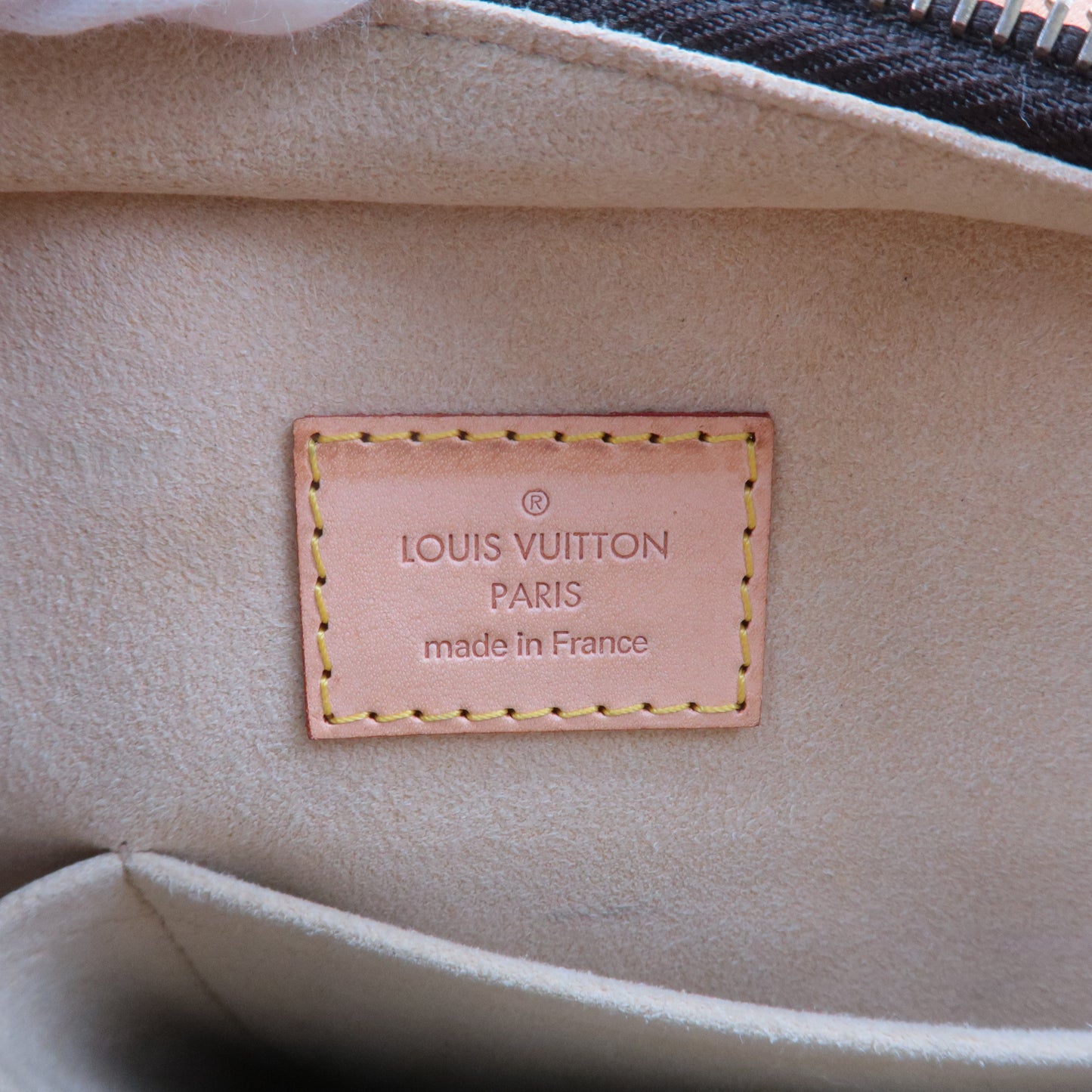 Louis Vuitton Monogram Hudson GM Shoulder Bag M40045