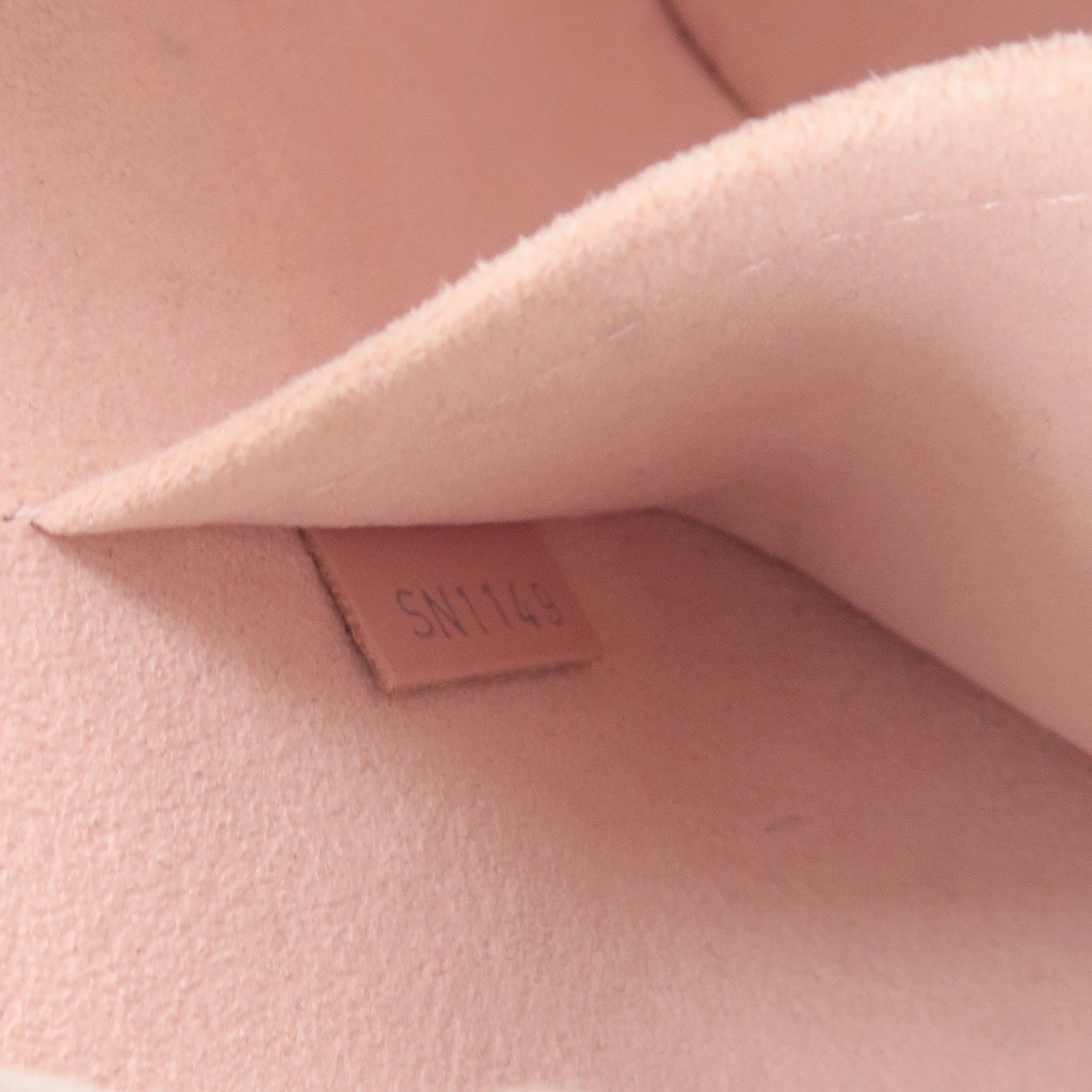 Louis Vuitton Epi Alma BB Rose Ballerine Crossbody Bag – Bagaholic