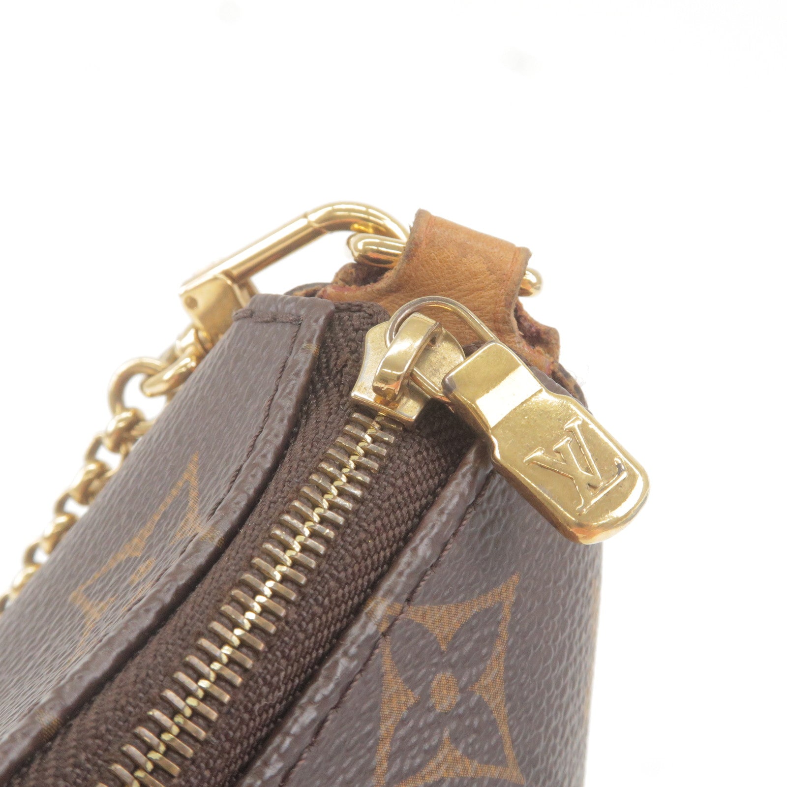 Louis Vuitton Eva Monogram Handbag M95567 – Timeless Vintage Company