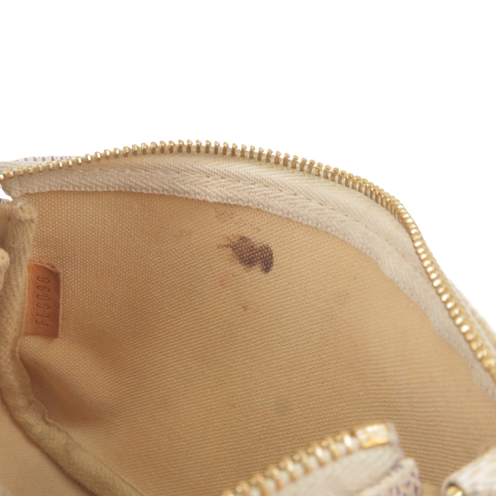 Louis Vuitton Mini Pochette Accessoires Handbag Damier Azur N58010 –  Timeless Vintage Company