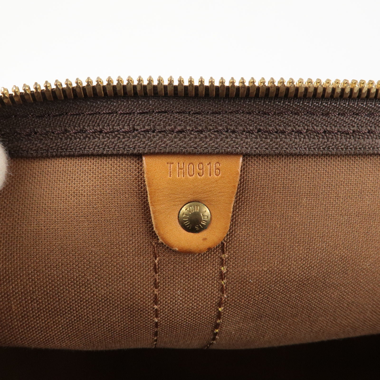 Shop Louis Vuitton 2024 SS M46677 New Keepall shoulder bag 55 (M46677) by  ElmShoesStyle