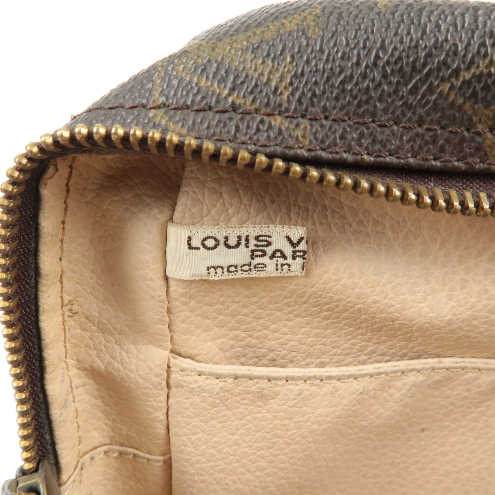 Louis Vuitton Trousse Toilette 28 Cosmetic Pouch Monogram M47522