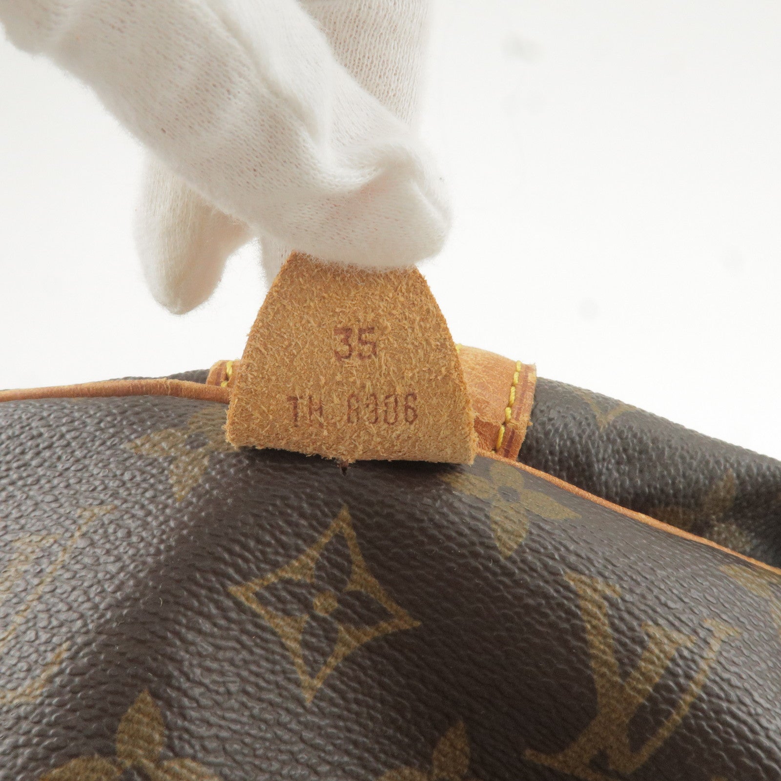 Louis Vuitton Monogram Sac Souple 35 Boston Bag M41626 – Timeless Vintage  Company