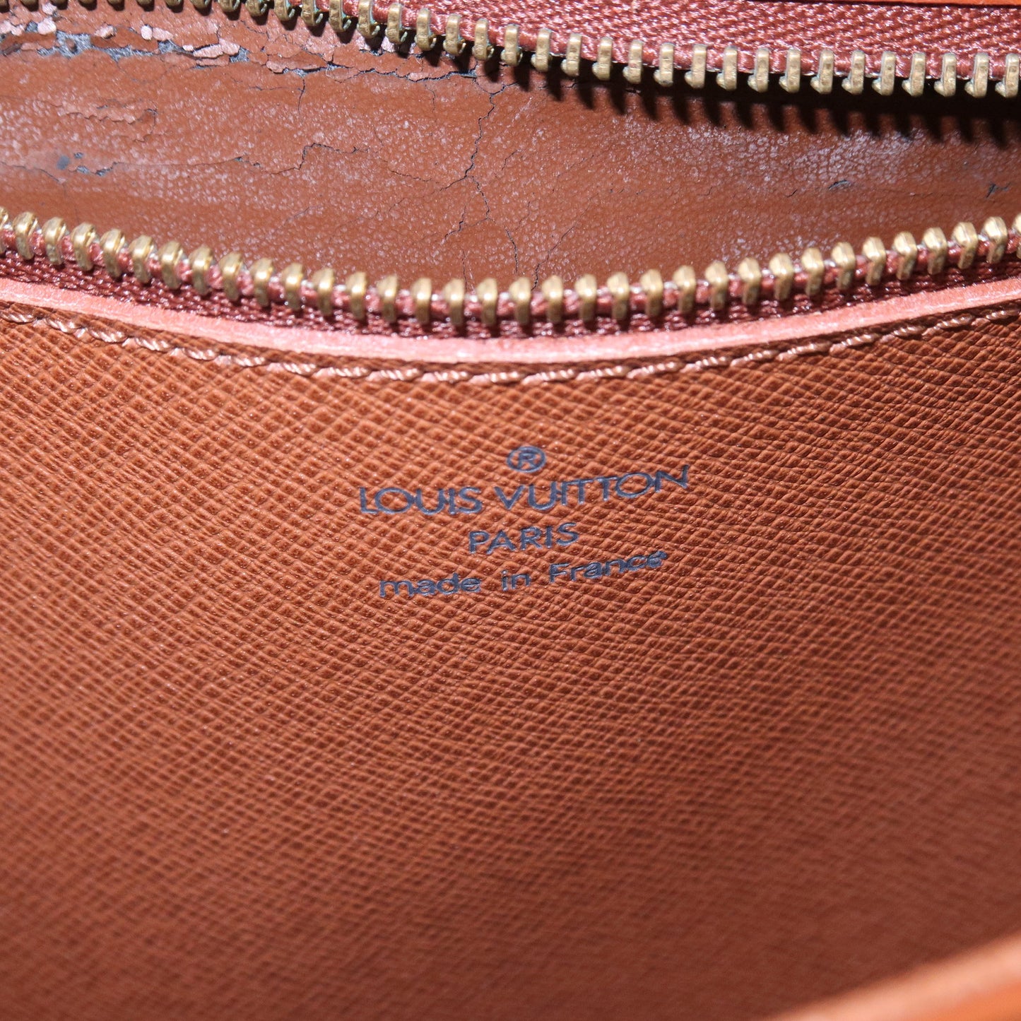 Louis-Vuitton-Epi-Saint-Cloud-Shoulder-Bag-Kenya-Brown-M52193