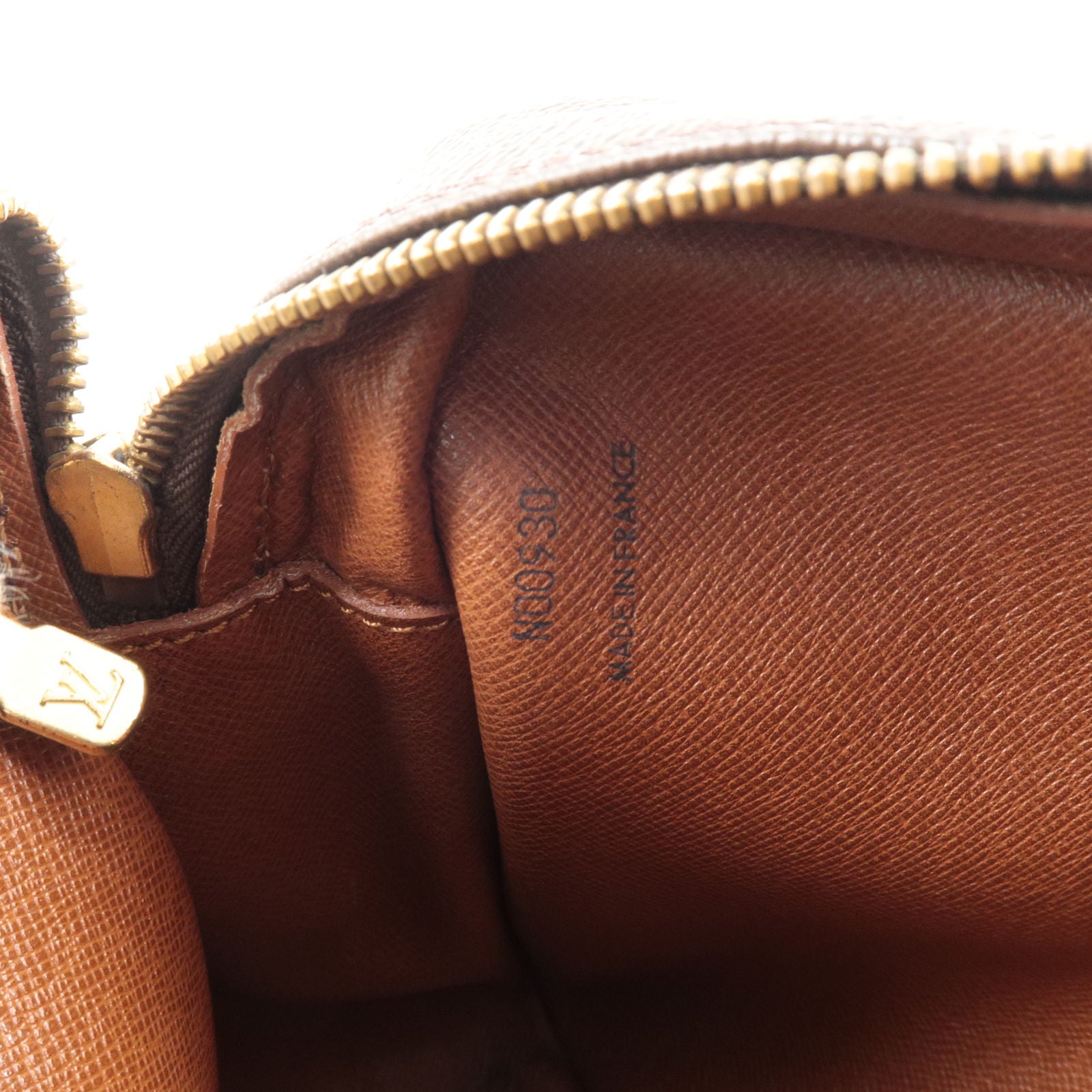 Louis+Vuitton+Trocadero+24+Shoulder+Bag+Brown+Leather for sale