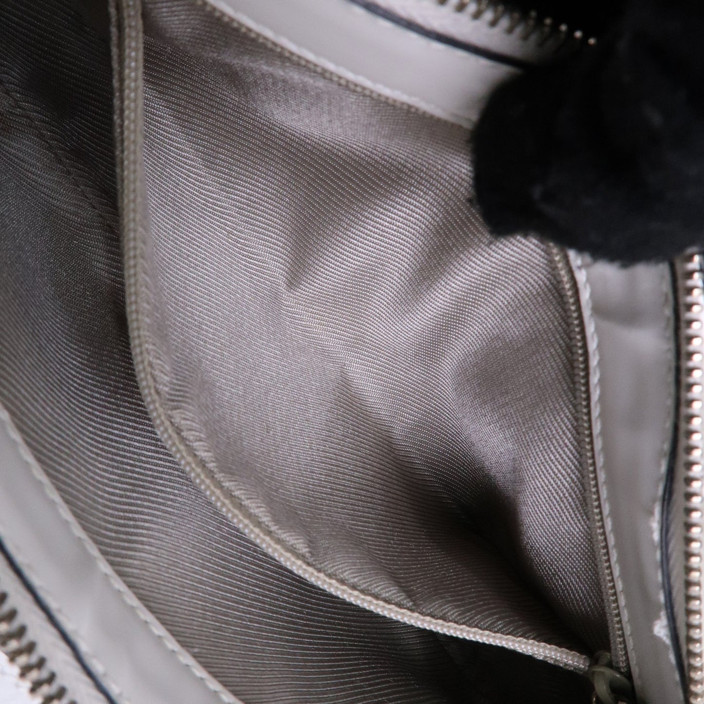GUCCI Leather Microgucci Pattern Shoulder Bag WHite 001・4152