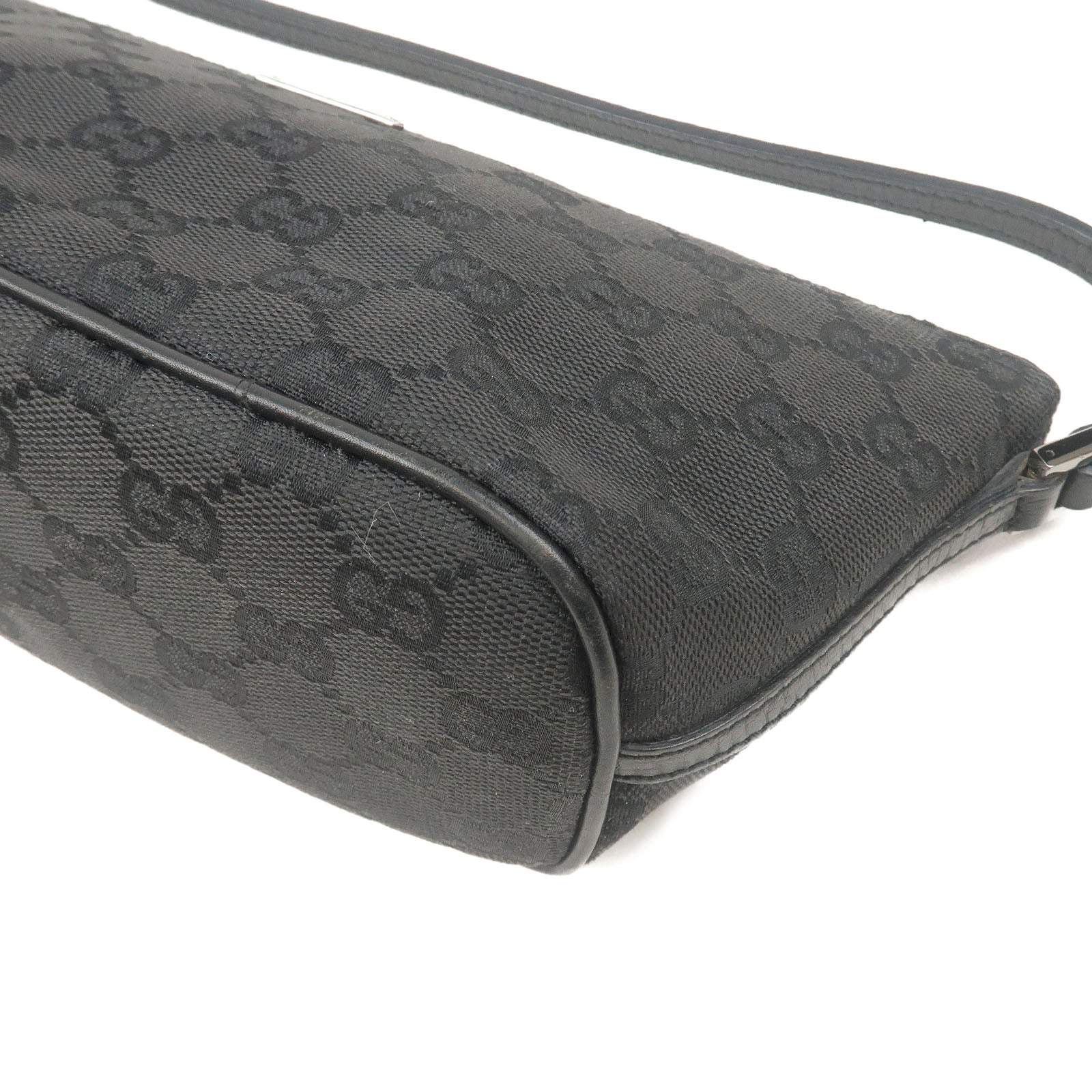 GUCCI-GG-Canvas-Leather-Pouch-Hand-Bag-Purse-Black-07198 – dct
