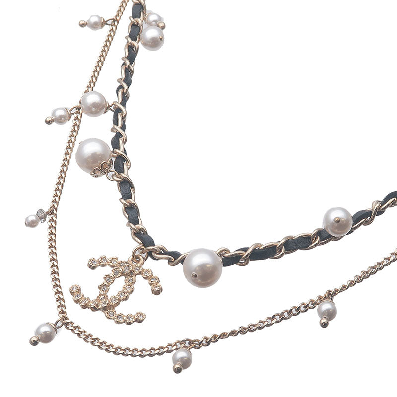 Vintage CHANEL CC Logo Triple Strand Pearl Necklace -  Israel