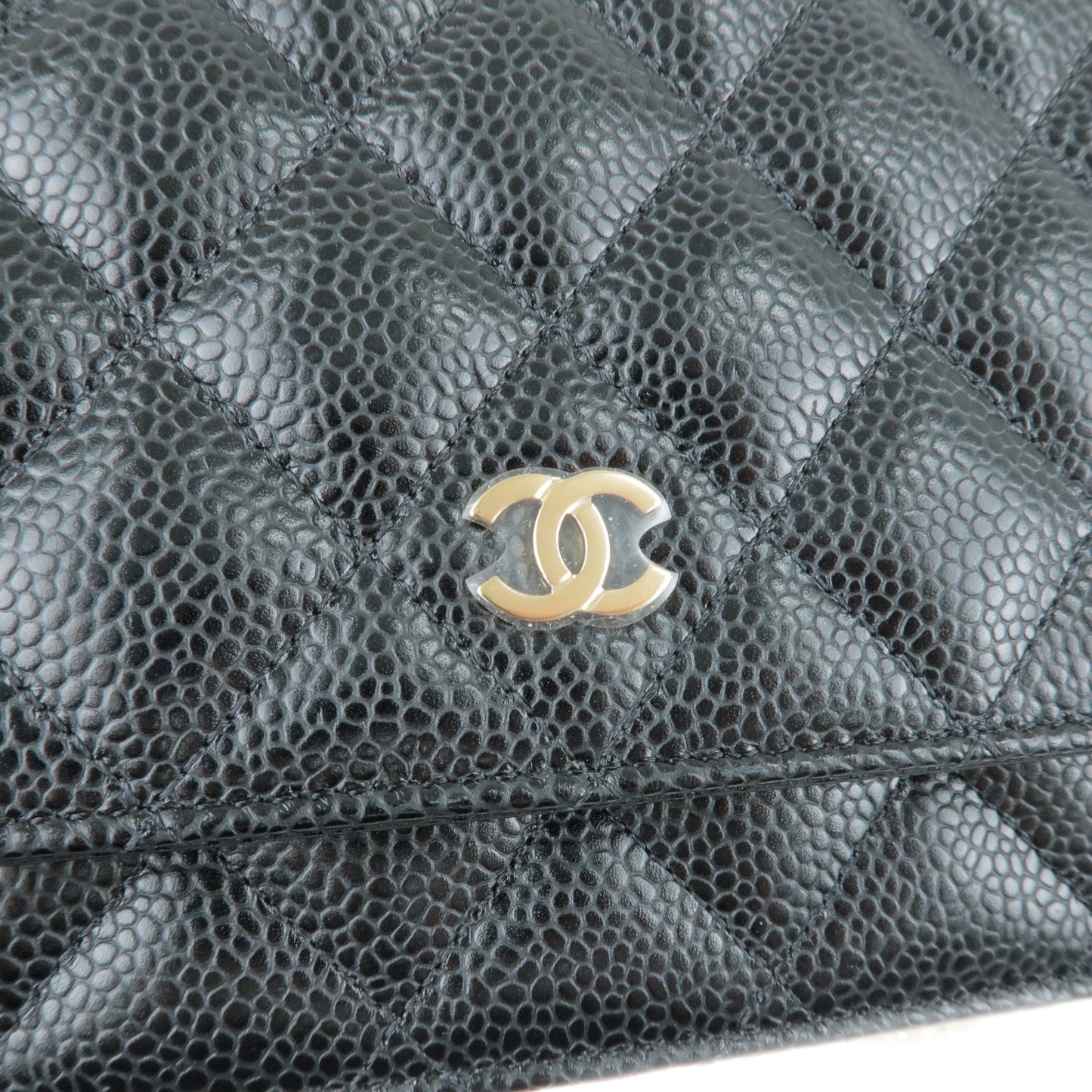 CHANEL Matelasse Caviar Skin Chain Wallet Black AP0250