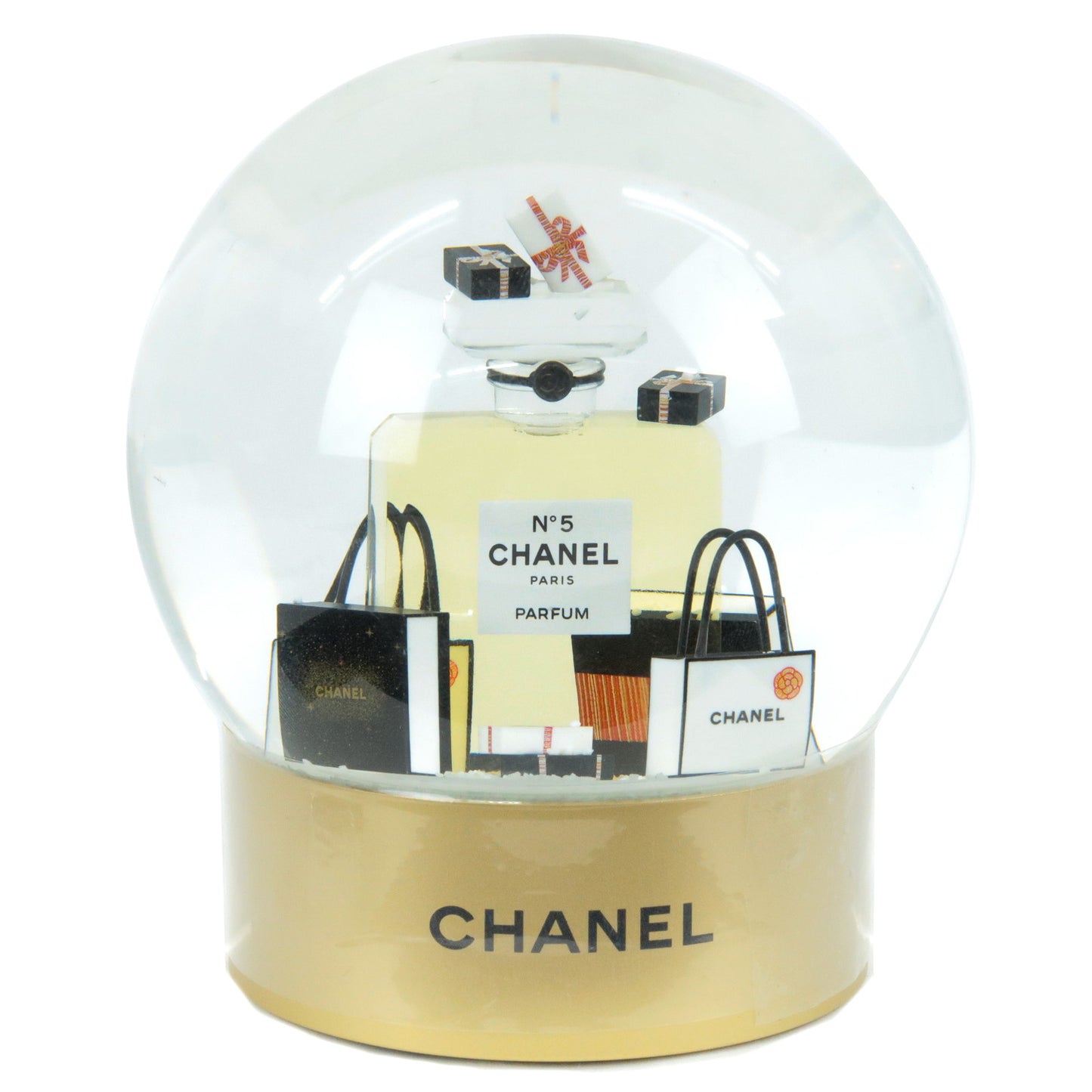 CHANEL-Snow-Globe-2021-Novelty-Brand-Accessory-Collection