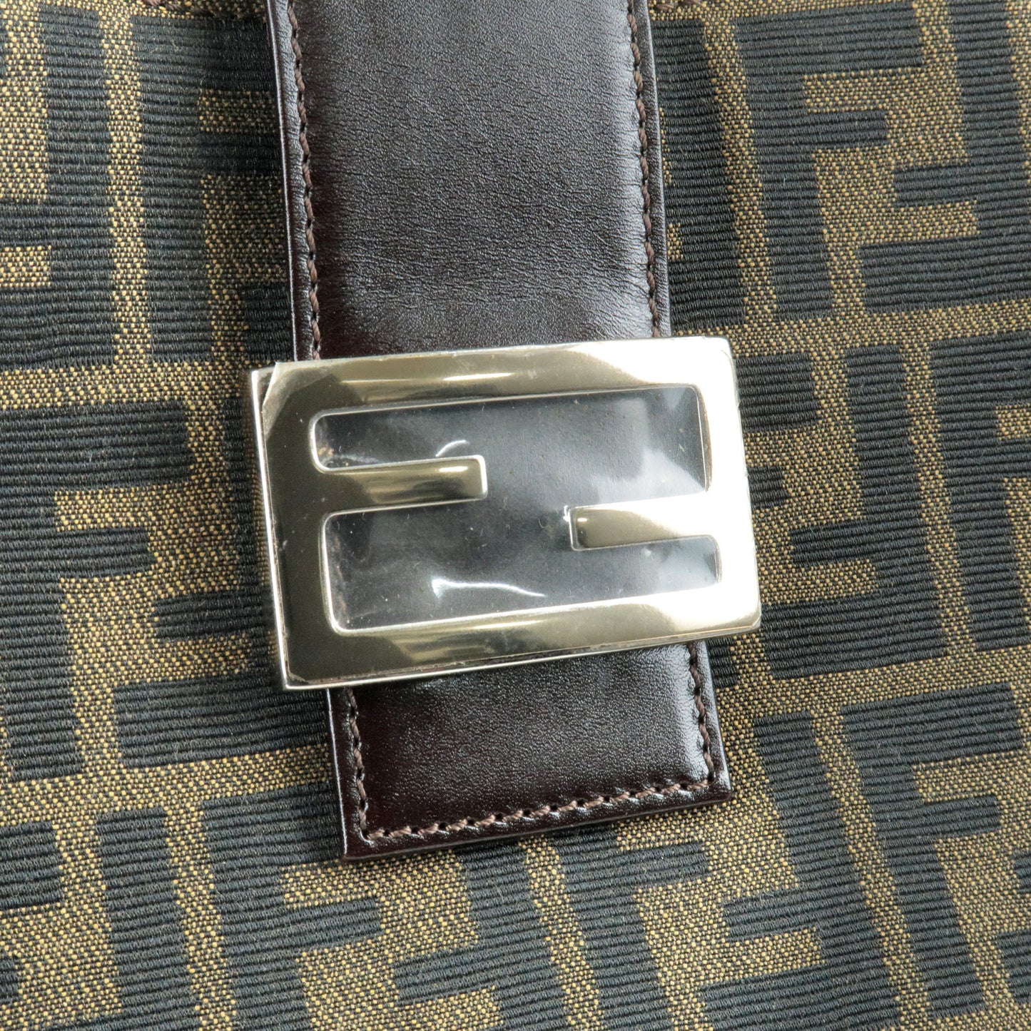 FENDI Zucca Canvas Leather Shoulder Bag Khaki Black 0916115002 sed F/S