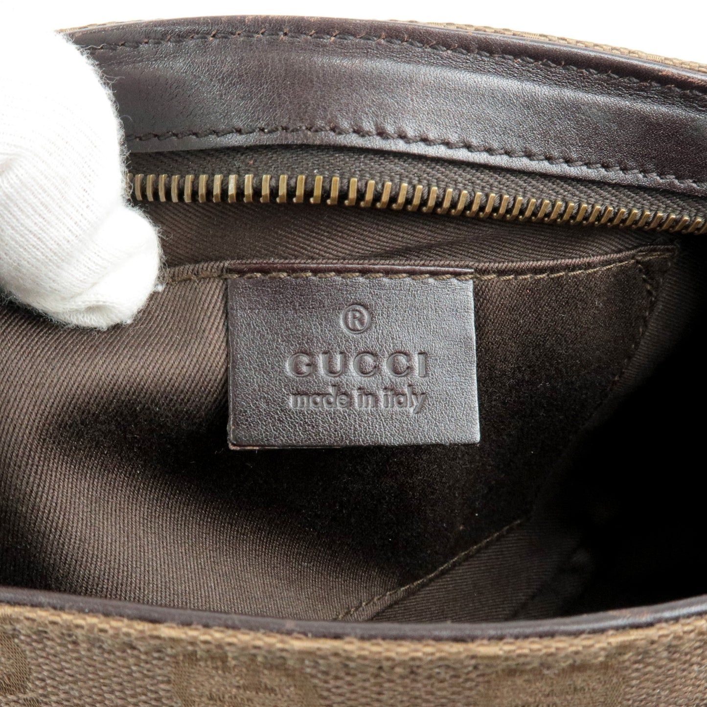 GUCCI GG Canvas Leather Shoulder Bag Pouch Purse Brown 106644