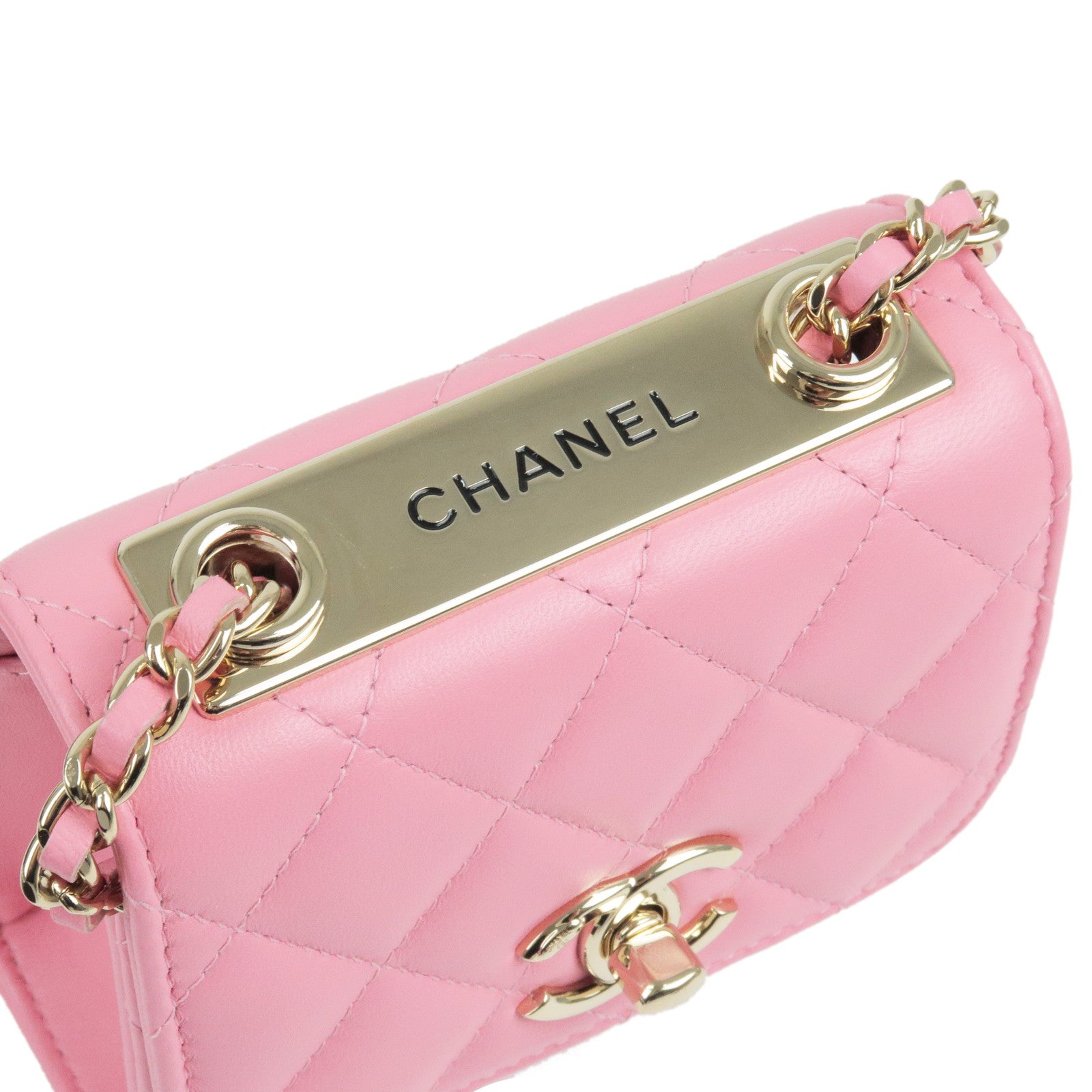 Chanel Pre-Loved Classic flap bag for Women - Pink in UAE