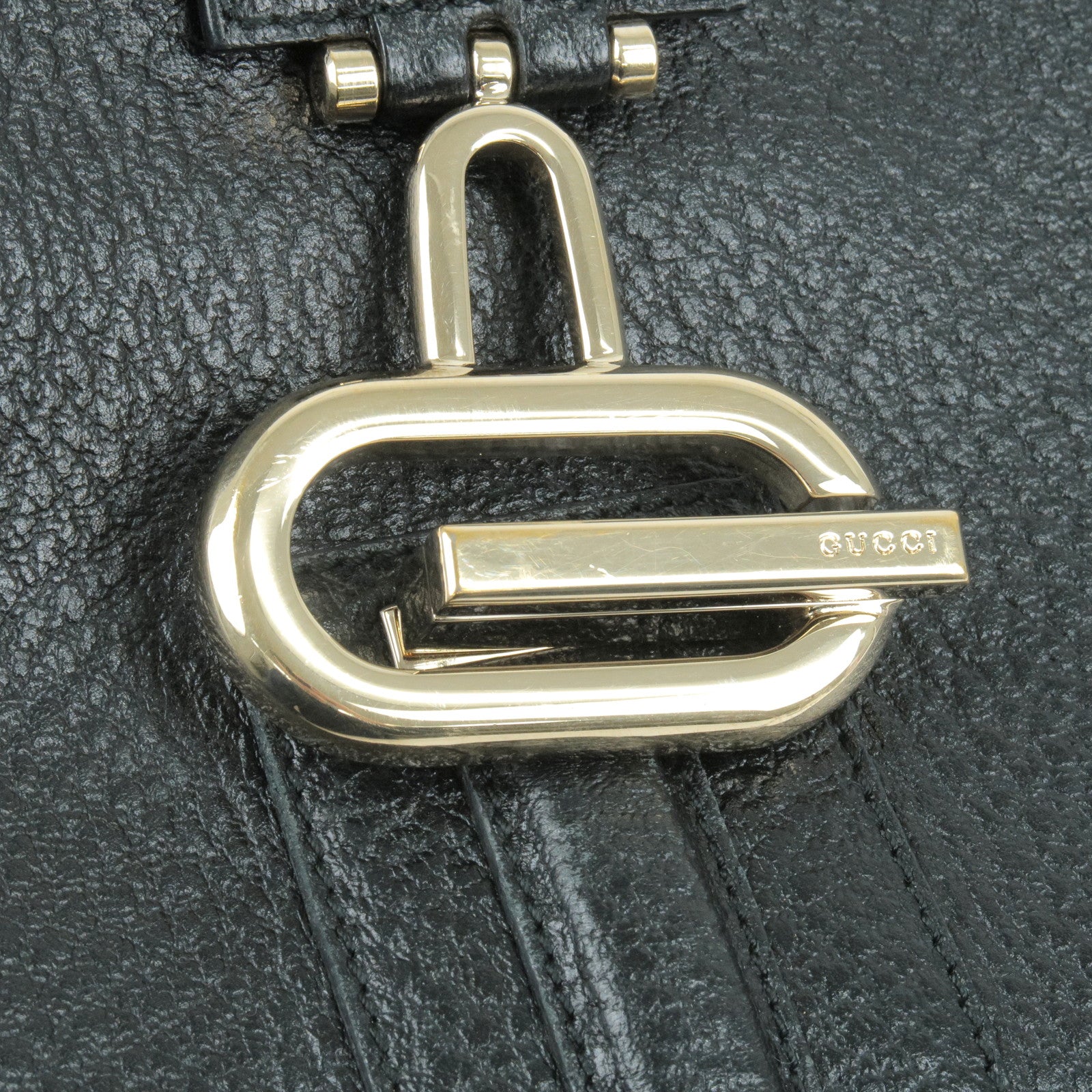 Gucci Leather Shoulder Bag – eLux