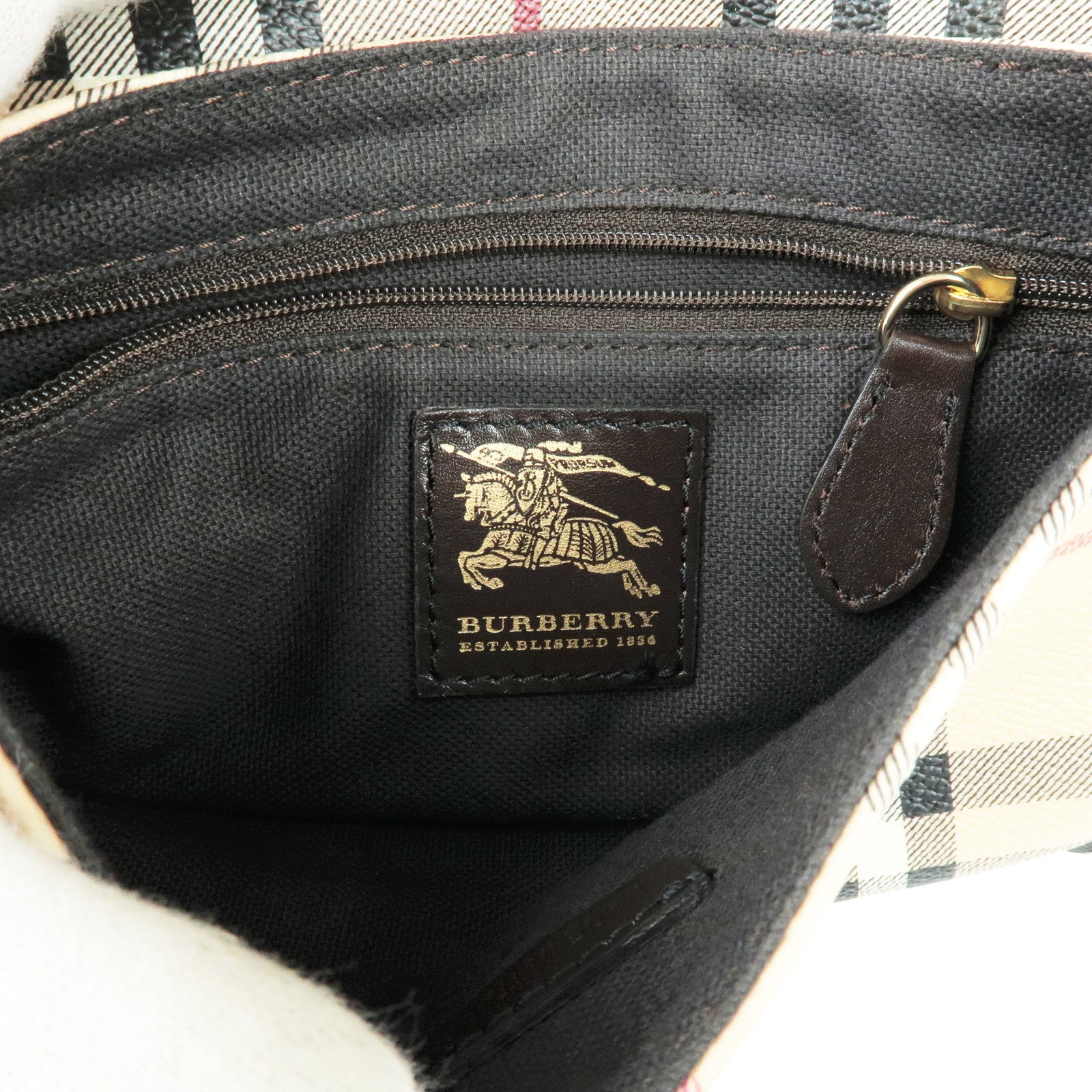 BURBERRYS Authentic Vintage Jacquard Nova Check Should Bag