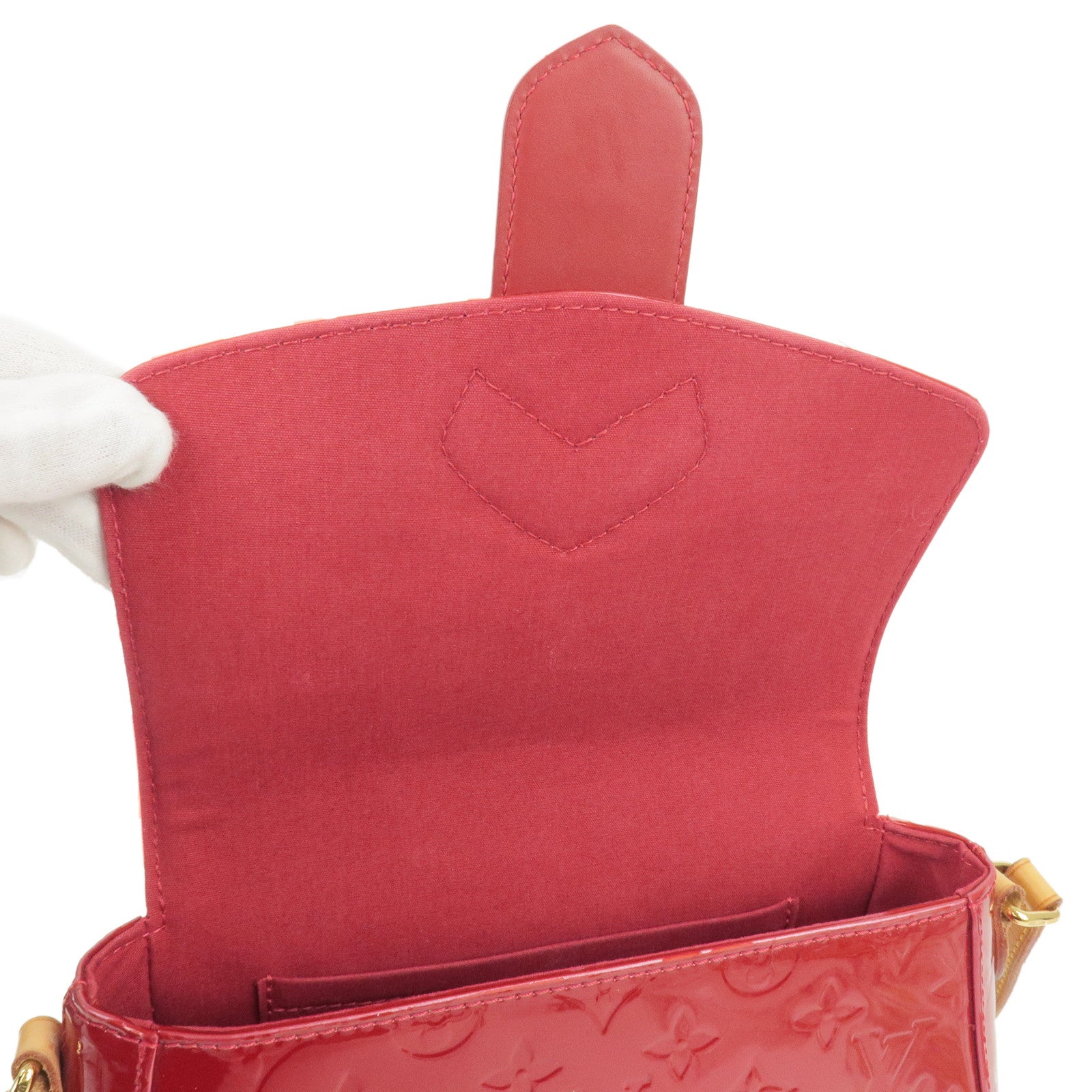 LOUIS VUITTON Bellflower GM Monogram Vernis Shoulder Bag
