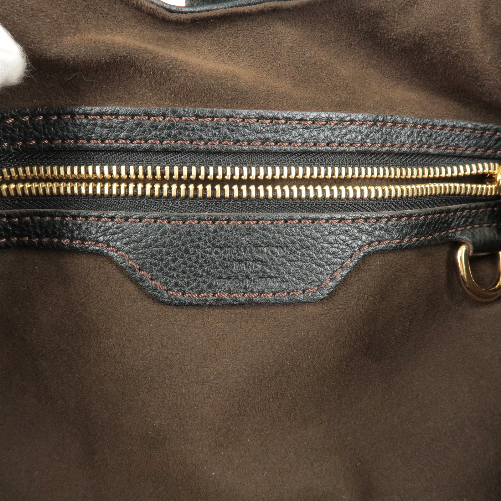 Louis Vuitton MAHINA 2022 SS Monogram Casual Style 2WAY Bi-color Chain  Leather Purses (M20507, M59939)