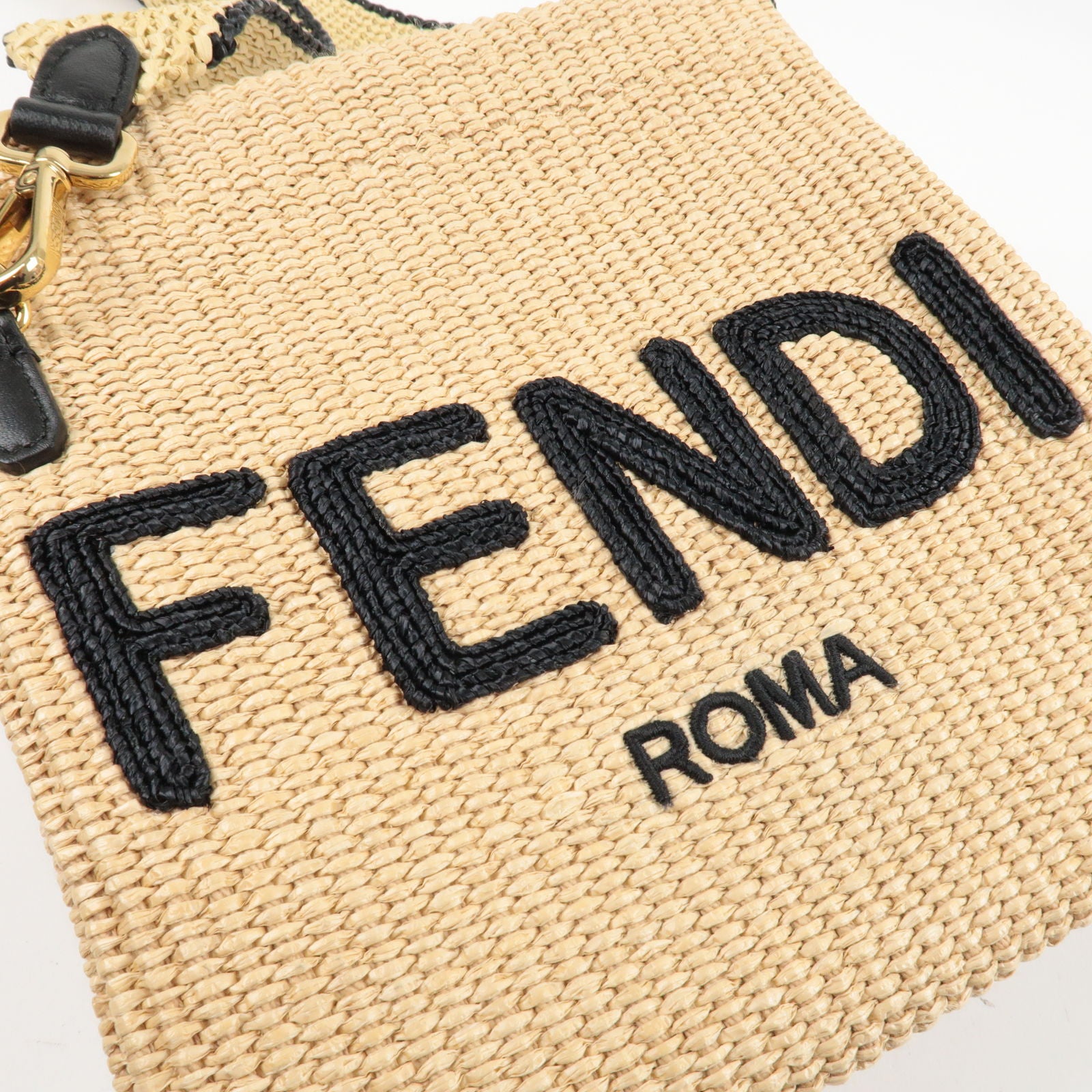 Fendi First Straw Small Bag In Beige