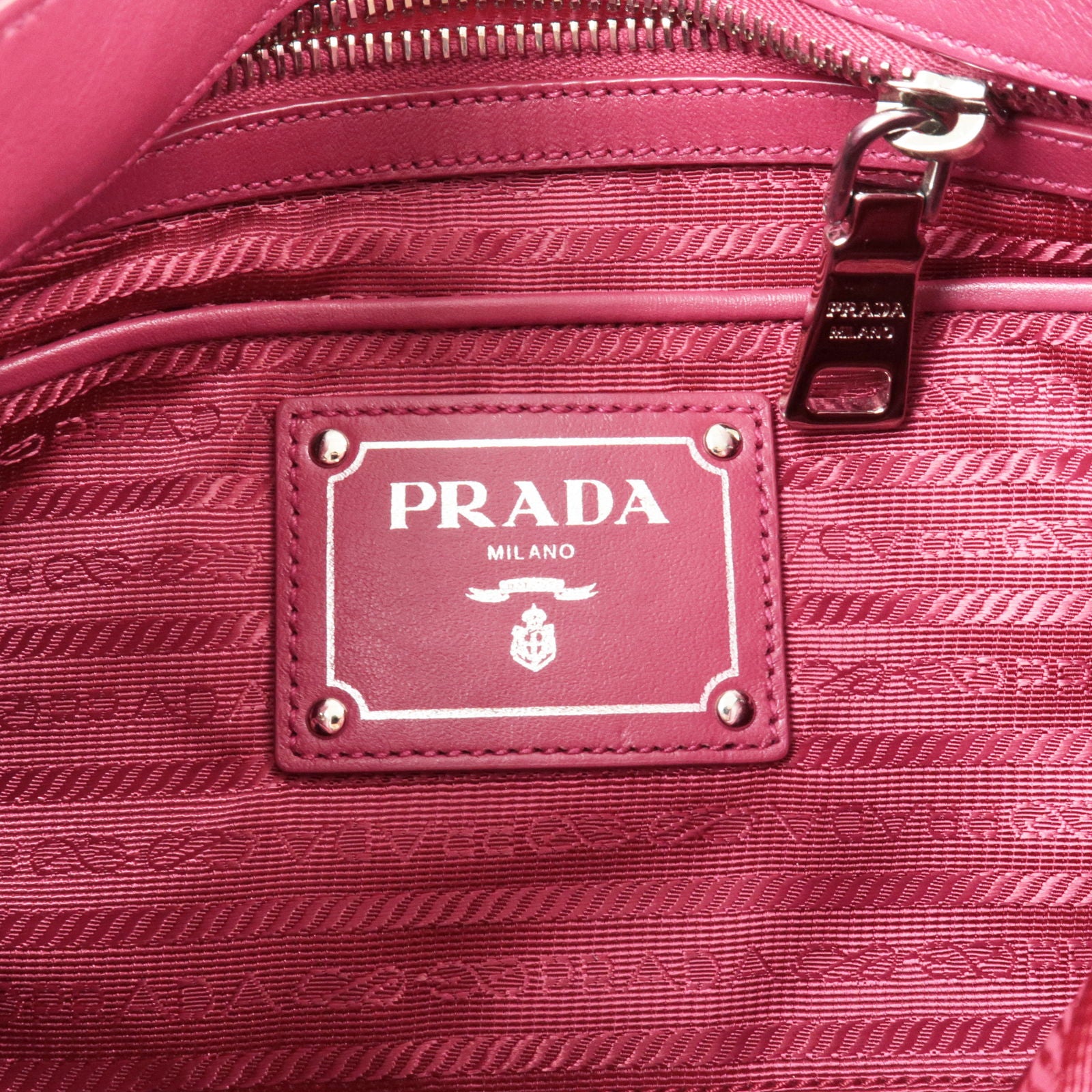 prada bag pink