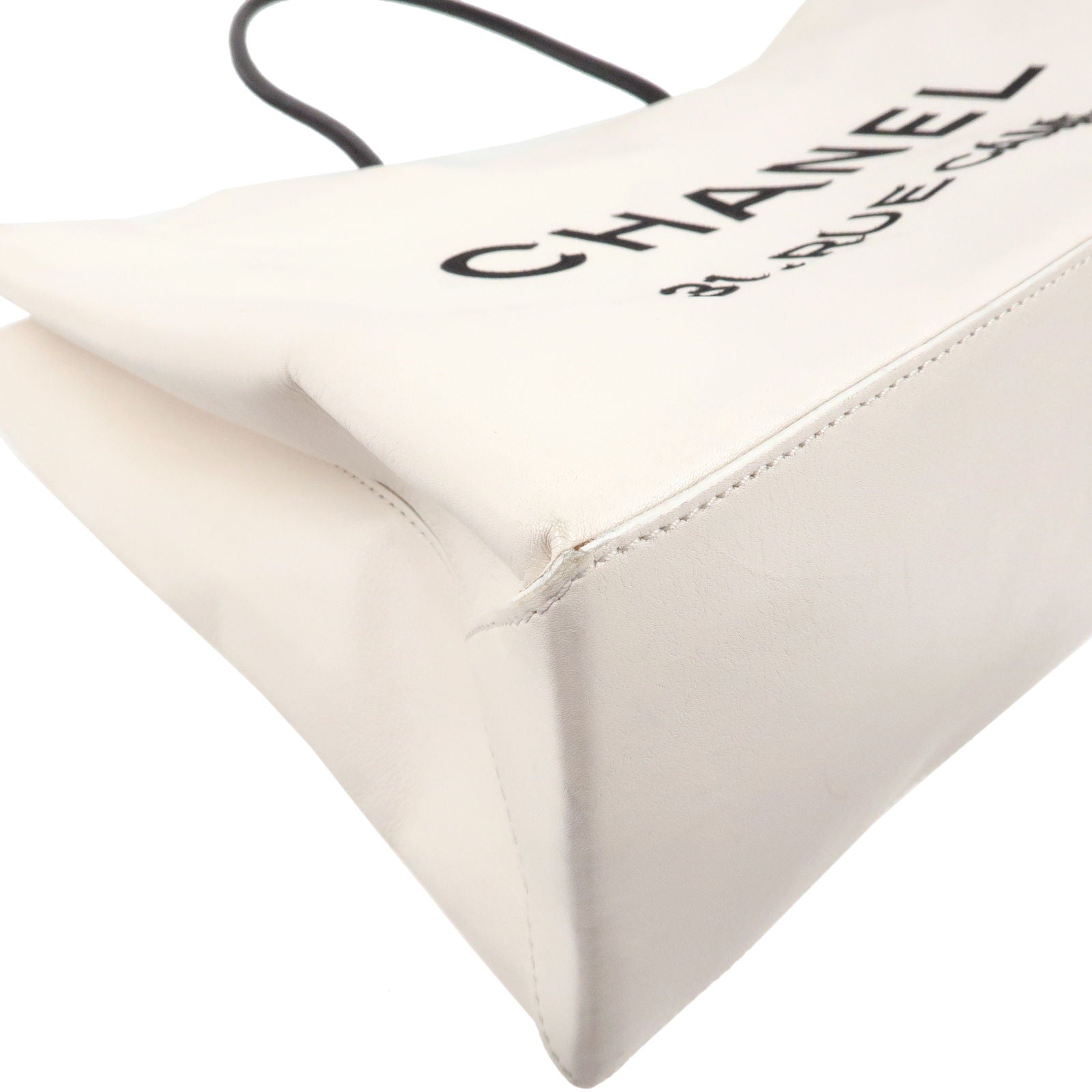 CHANEL - White - Large - Твідові трендові кеді chanel 35 - Essential - Skin  - Bag - Calf - ep_vintage luxury Store - A46882 – dct - Tote