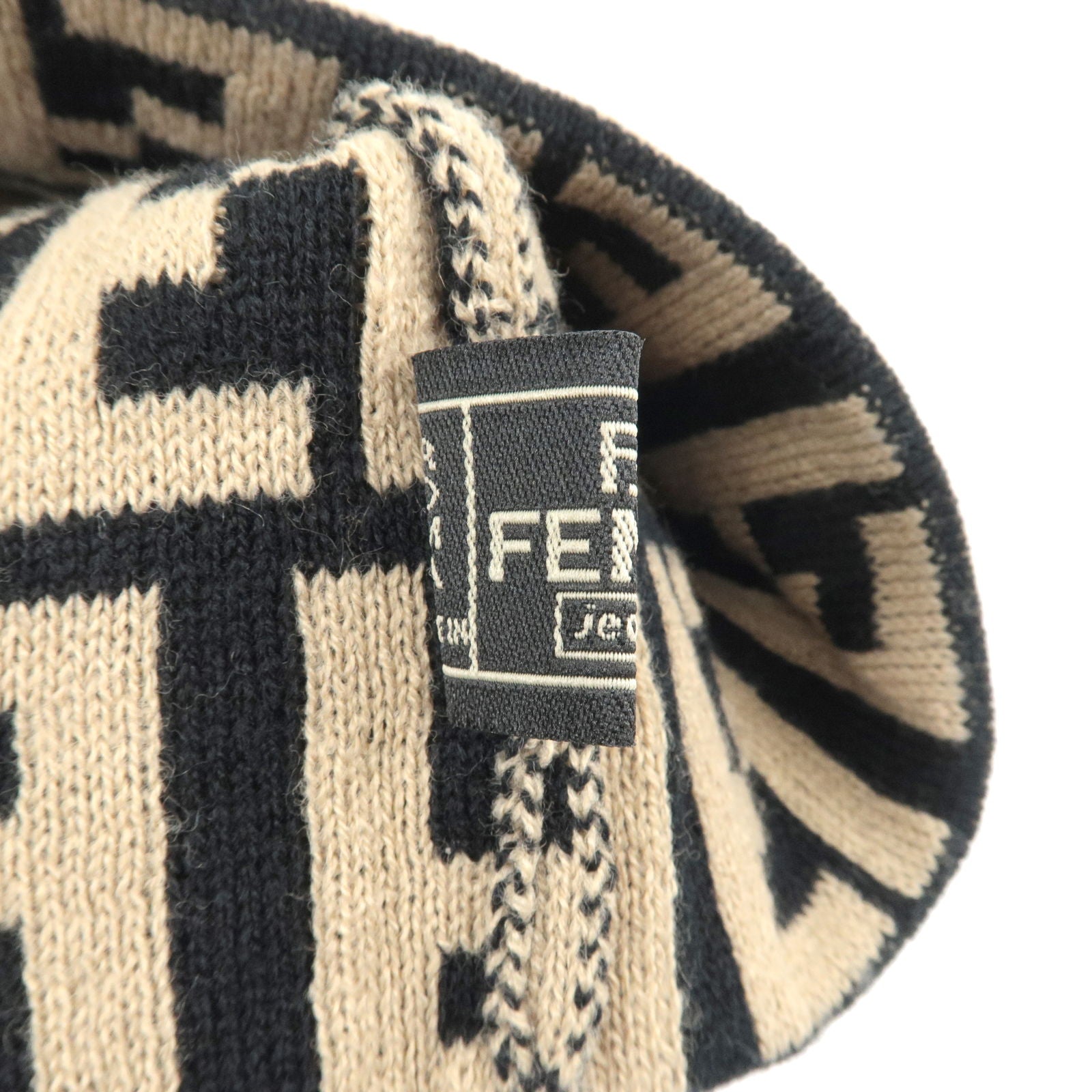 FENDI-Zucca-Logo-Knit-Hat-Beanie-Beige-Black