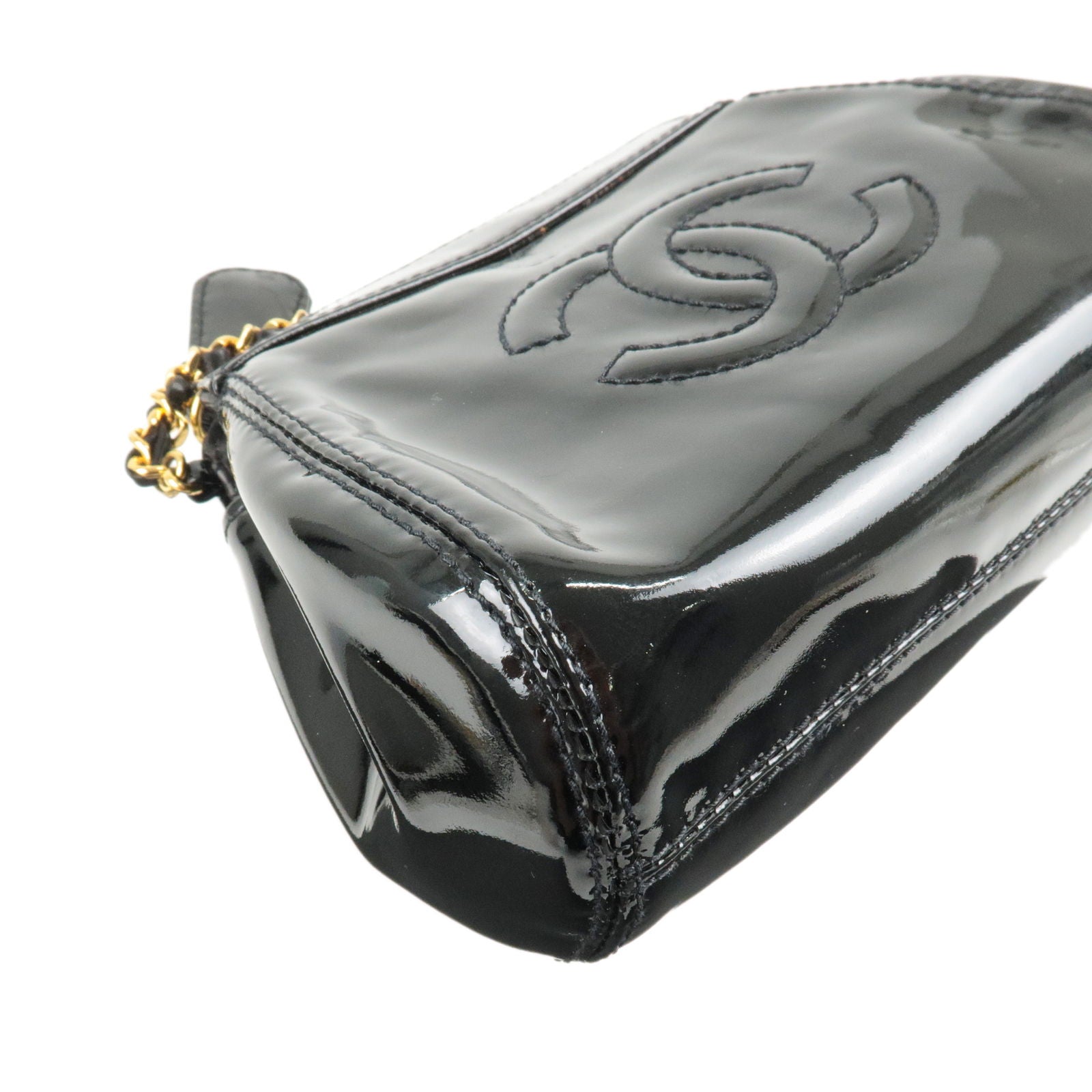 Vintage Chanel Patent Leather Shoulder Bag – KMK Luxury Consignment