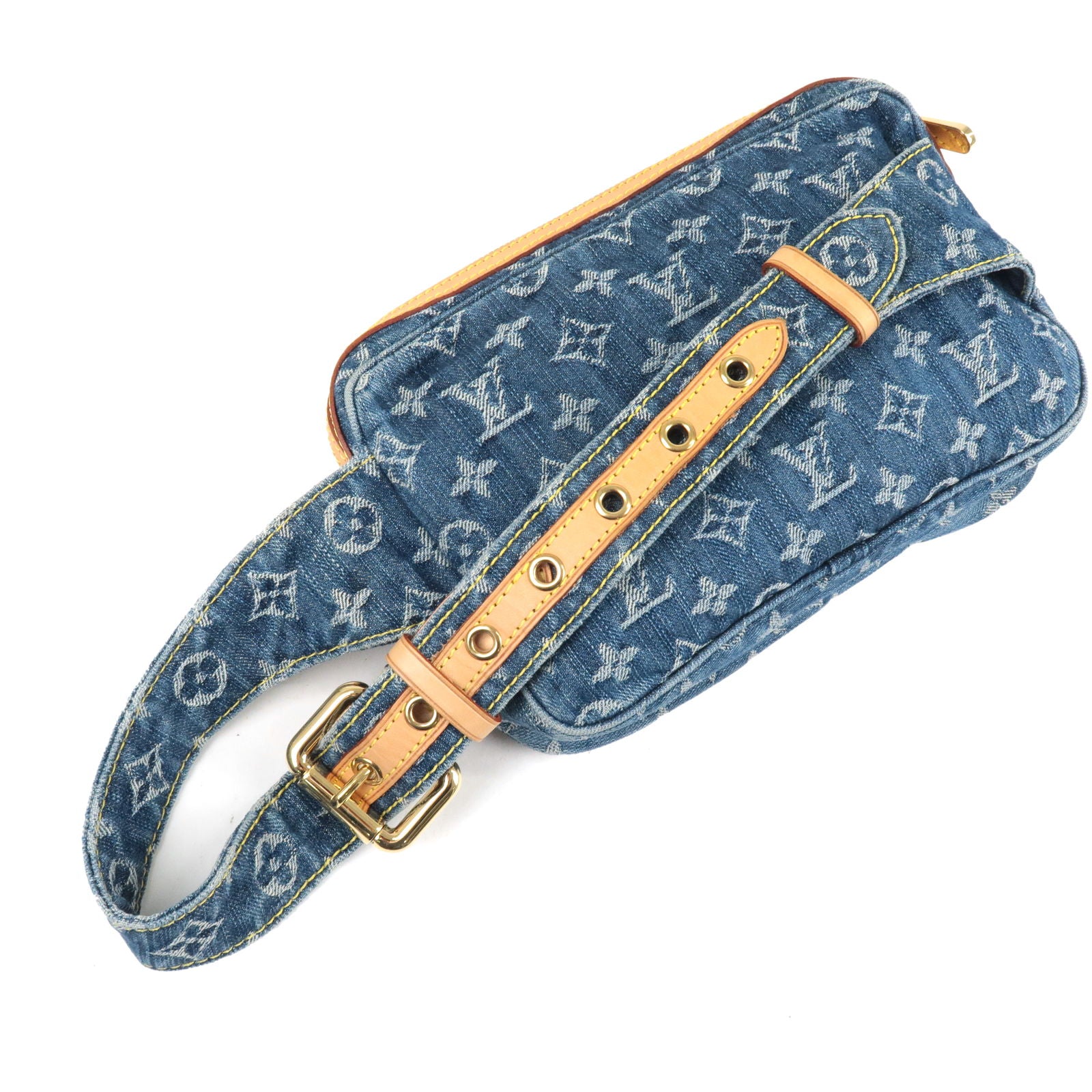 Pre-owned Louis Vuitton Leather Belt In Blue