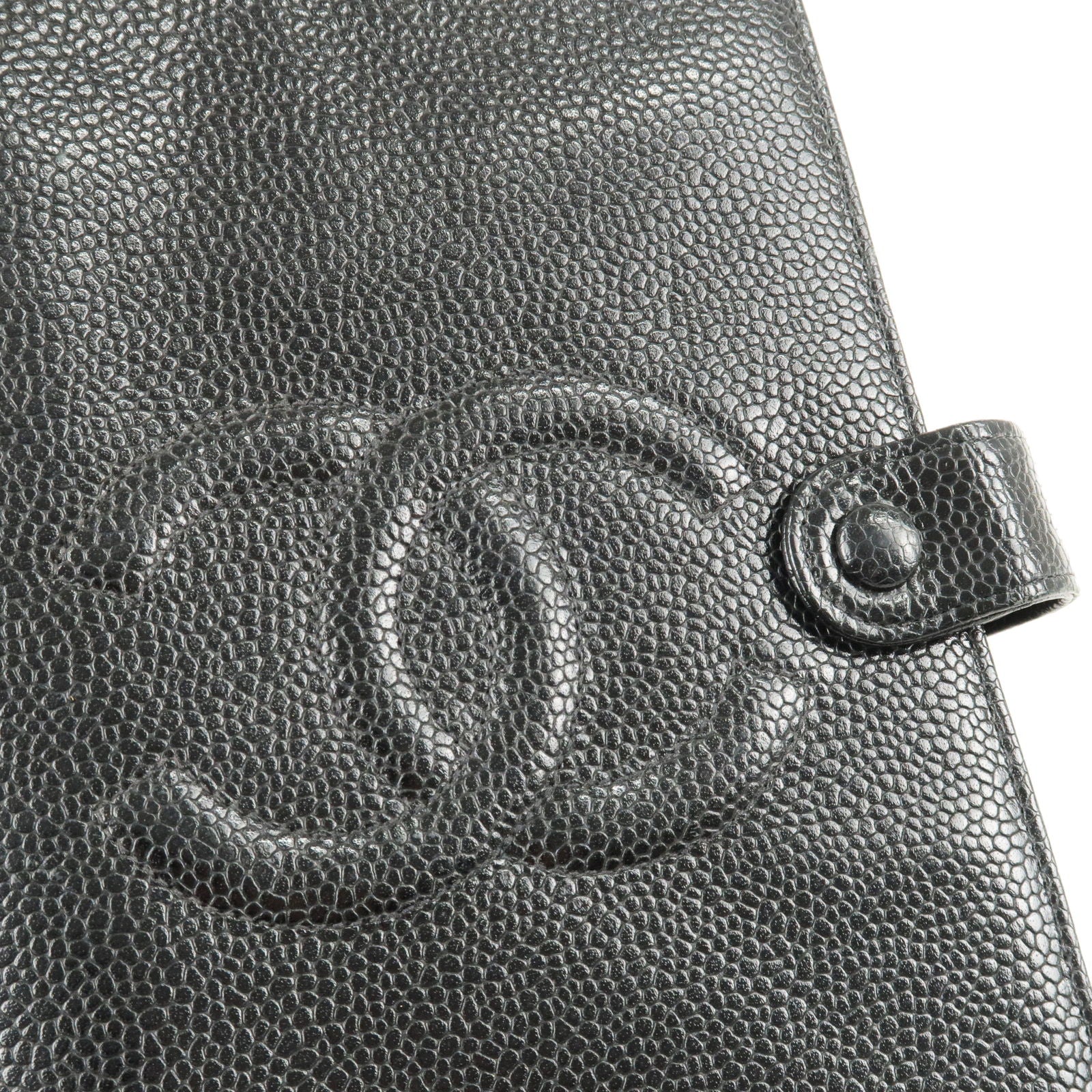 CHANEL-COCO-Logo-Caviar-Skin-Leather-Planner-Cover-Black – dct