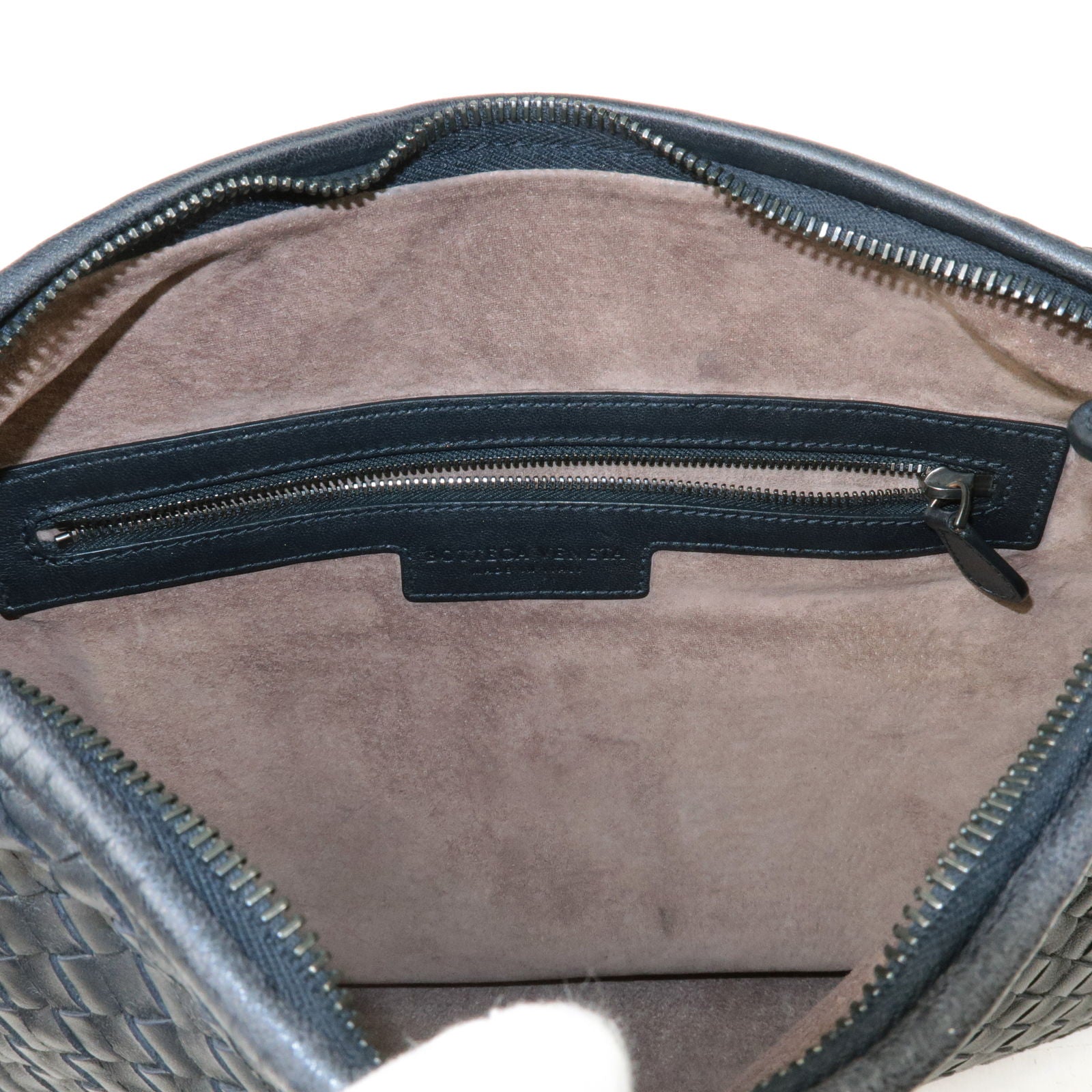 BOTTEGA-VENETA-Intrecciato-Leather-Shoulder-Bag-Navy-115653 – dct
