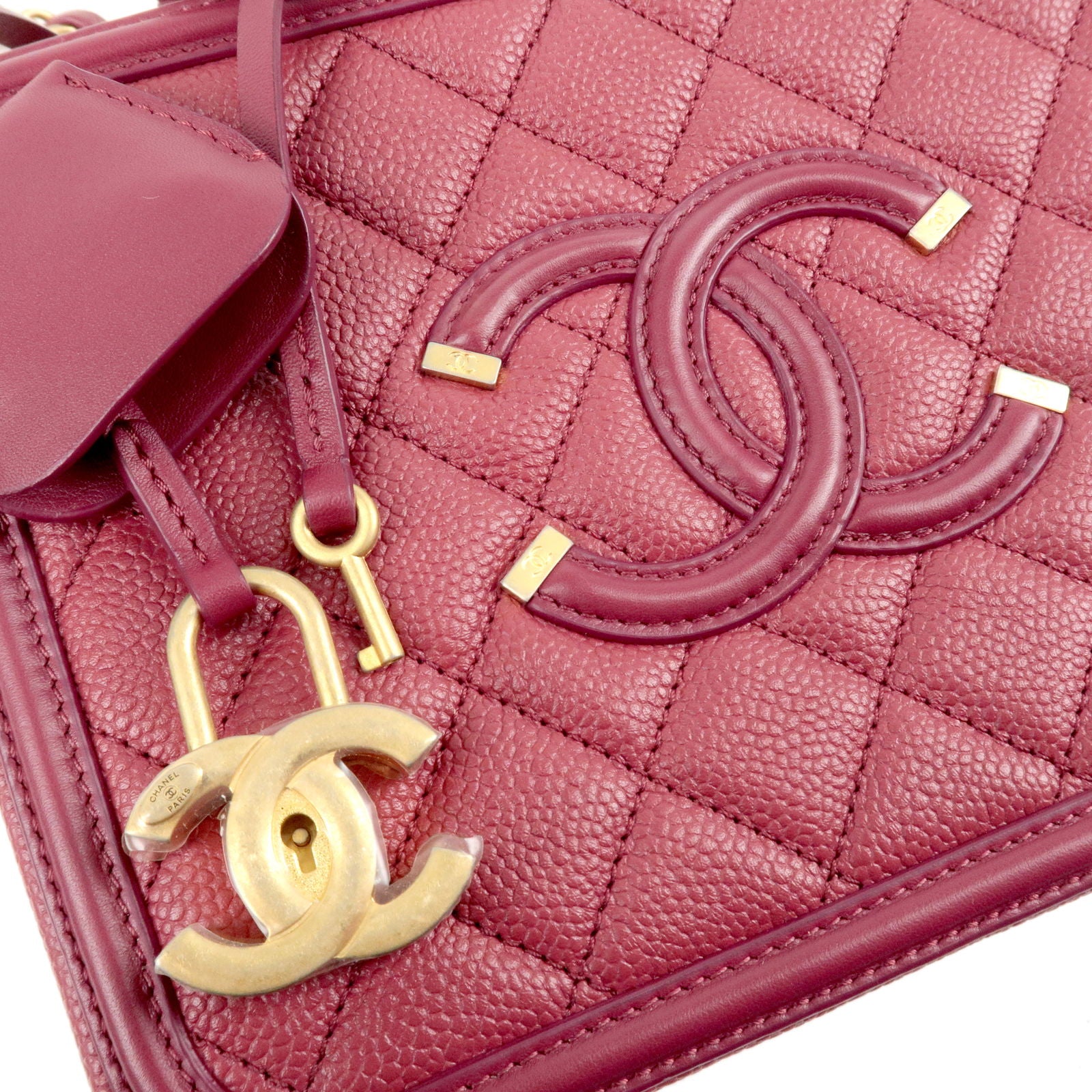 Chanel Pink Quilted Caviar Leather CC Filigree Card Holder