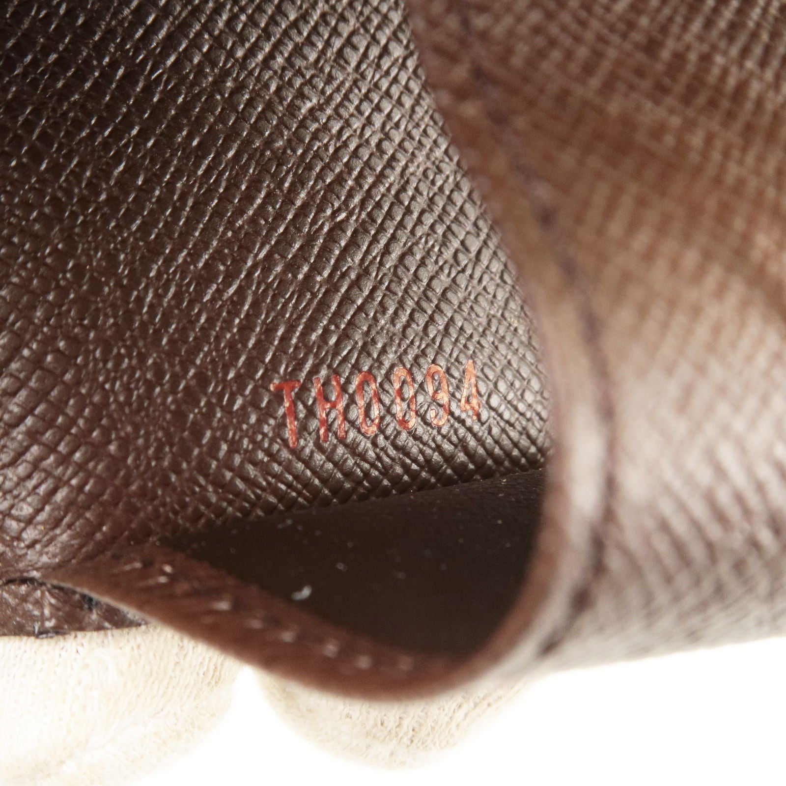 Louis-Vuitton-Damier-Multicles-4-Key-Case-Key-Holder-N62631 –  dct-ep_vintage luxury Store