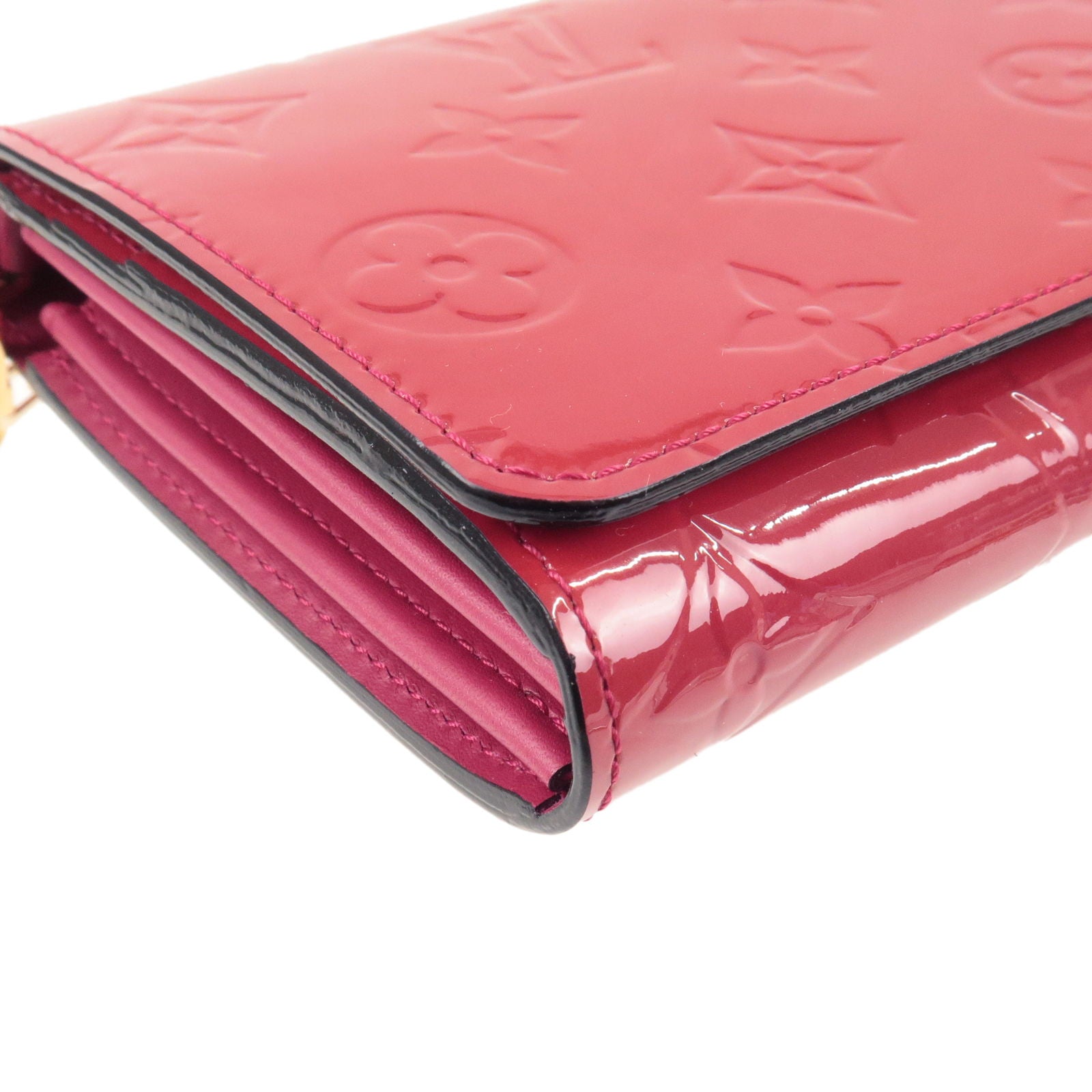 LOUIS VUITTON Portefeuille Sarah Chain wallet Purse M90090