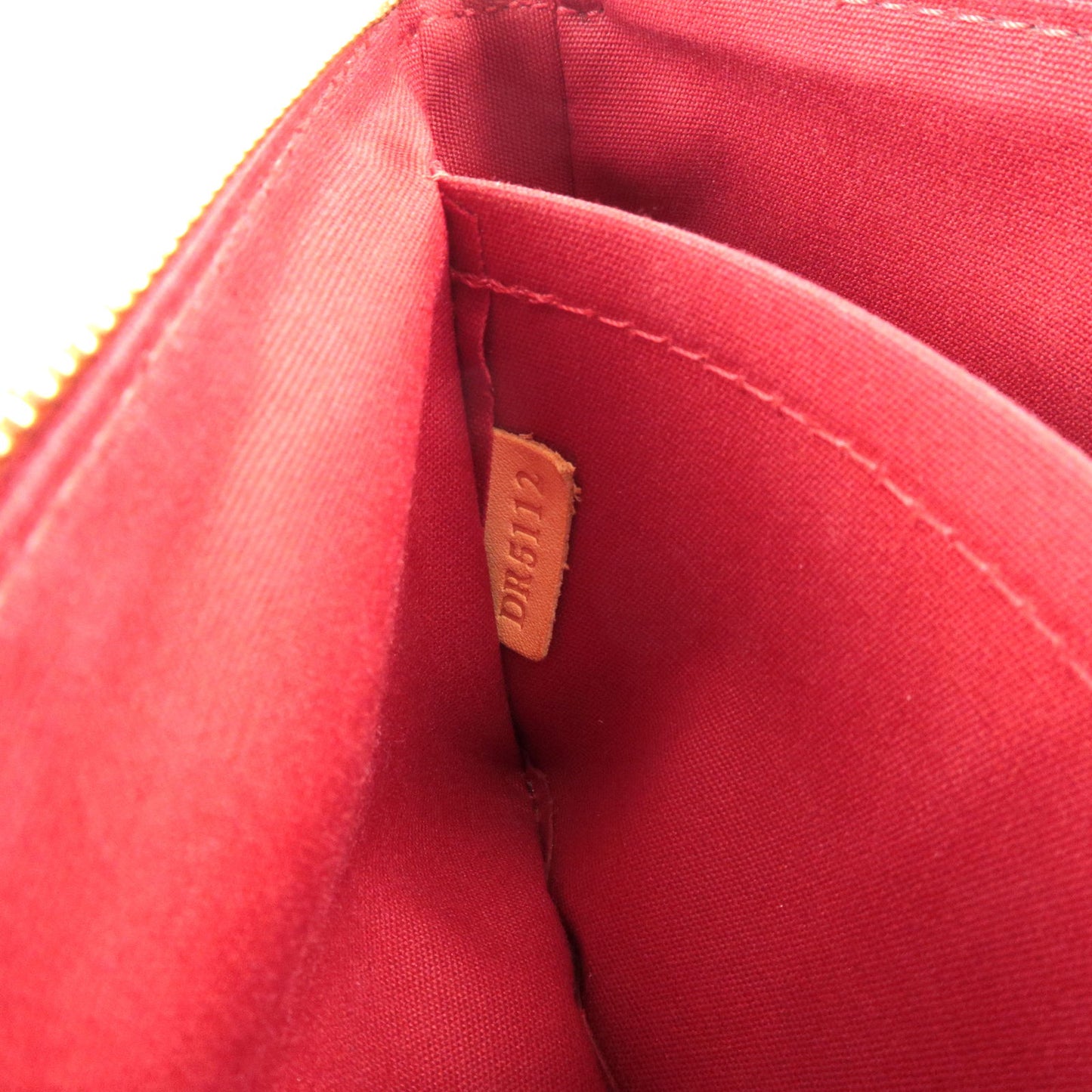Louis-Vuitton-Monogram-Vernis-Pochette-Accessoires-Red-M91577 –  dct-ep_vintage luxury Store