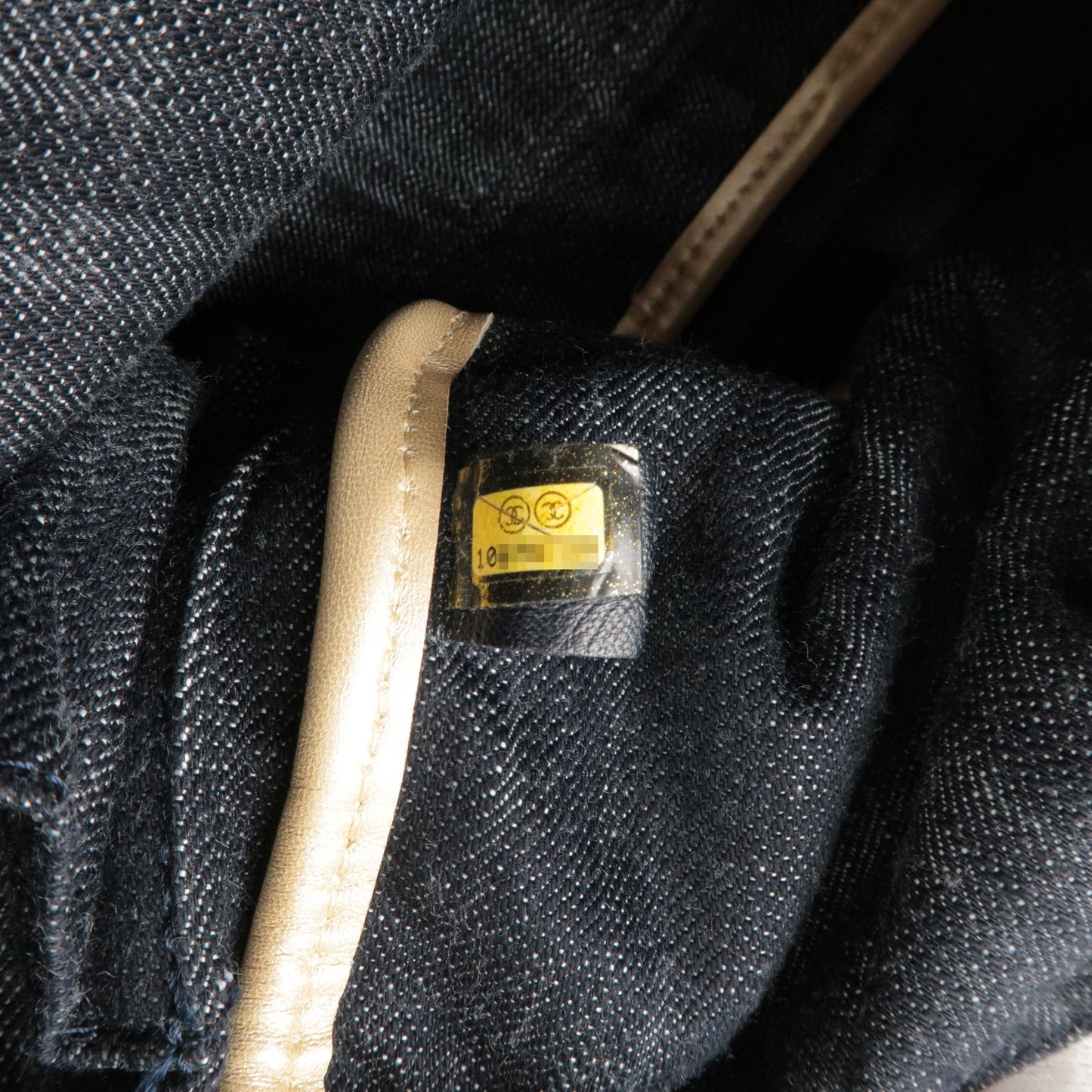 CHANEL CC Sparkling Denim Shoulder Bag Indigo A31987