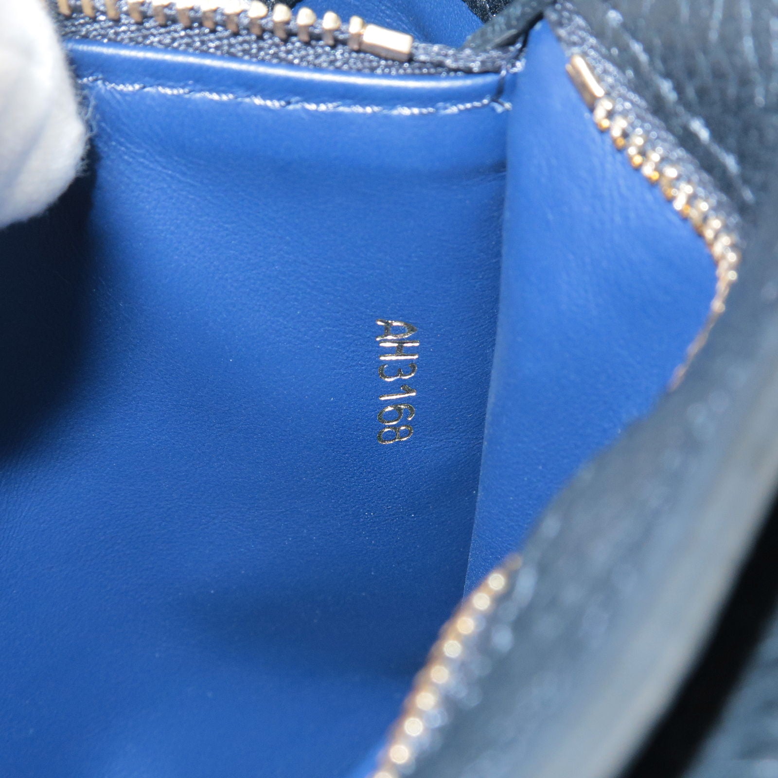 Louis Vuitton Capucines PM 2way Bag