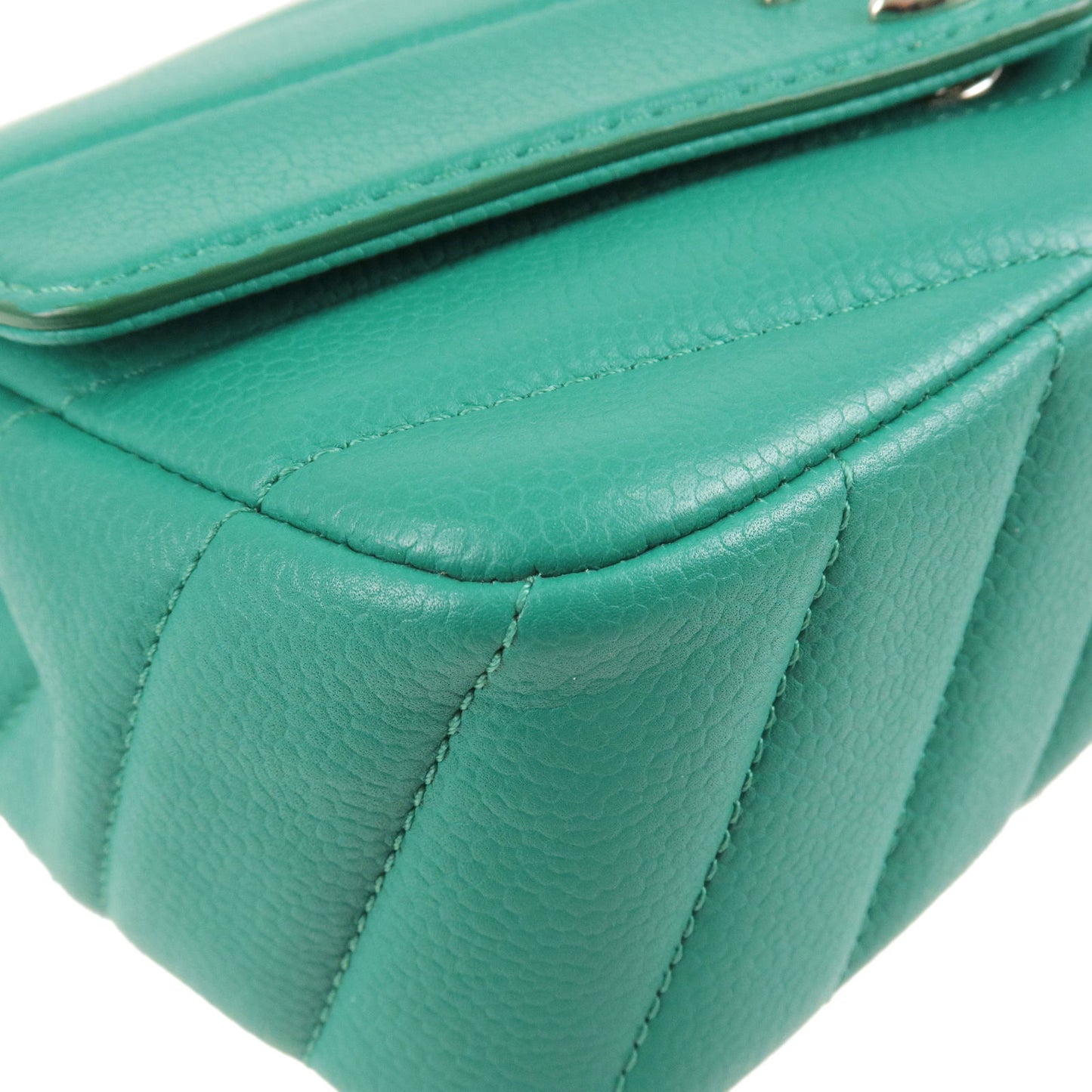 CHANEL V Stitch Caviar Skin Chain Shoulder Flap Bag Green