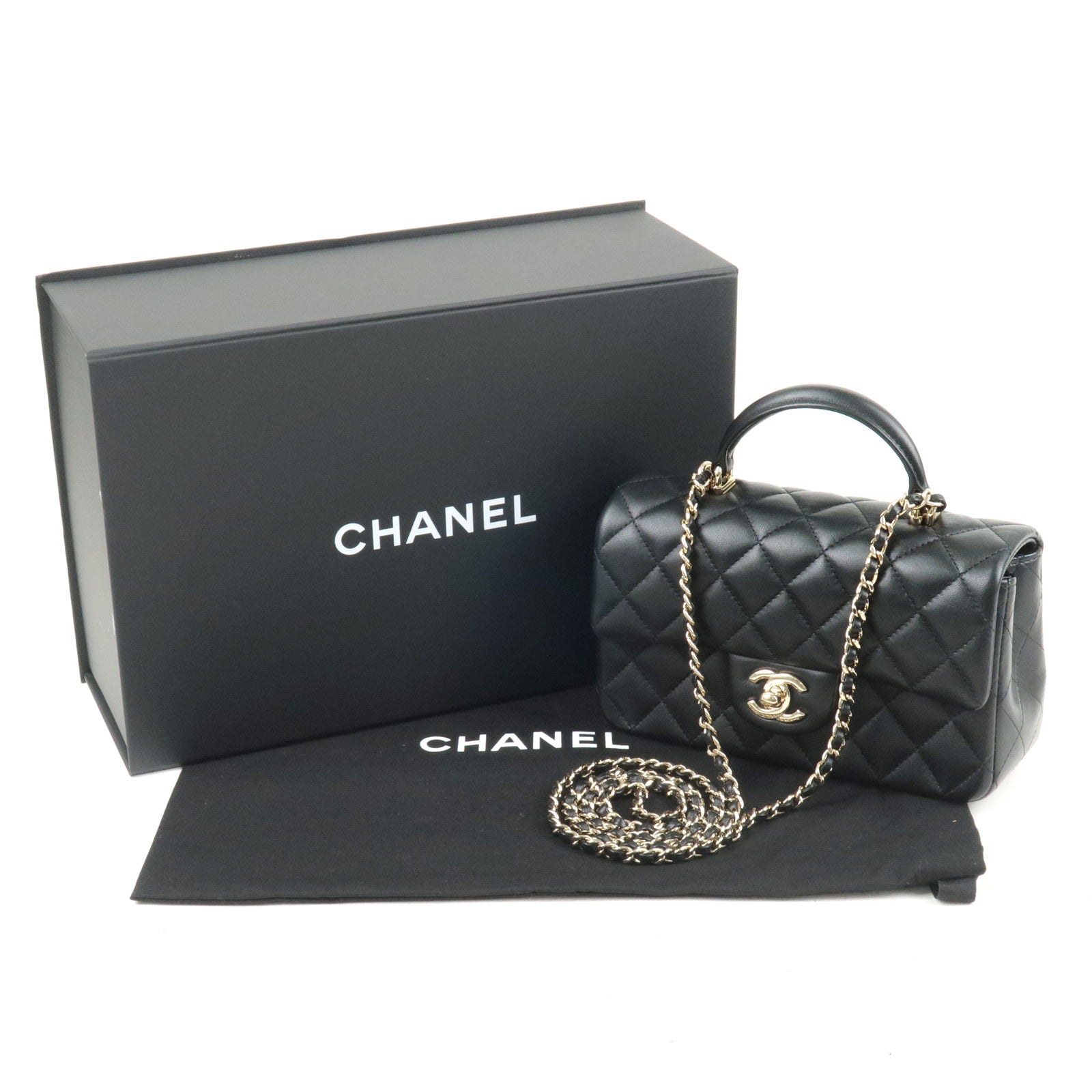 Chanel Chevron Shoulder Bag Black Lambskin Leather ref.593352