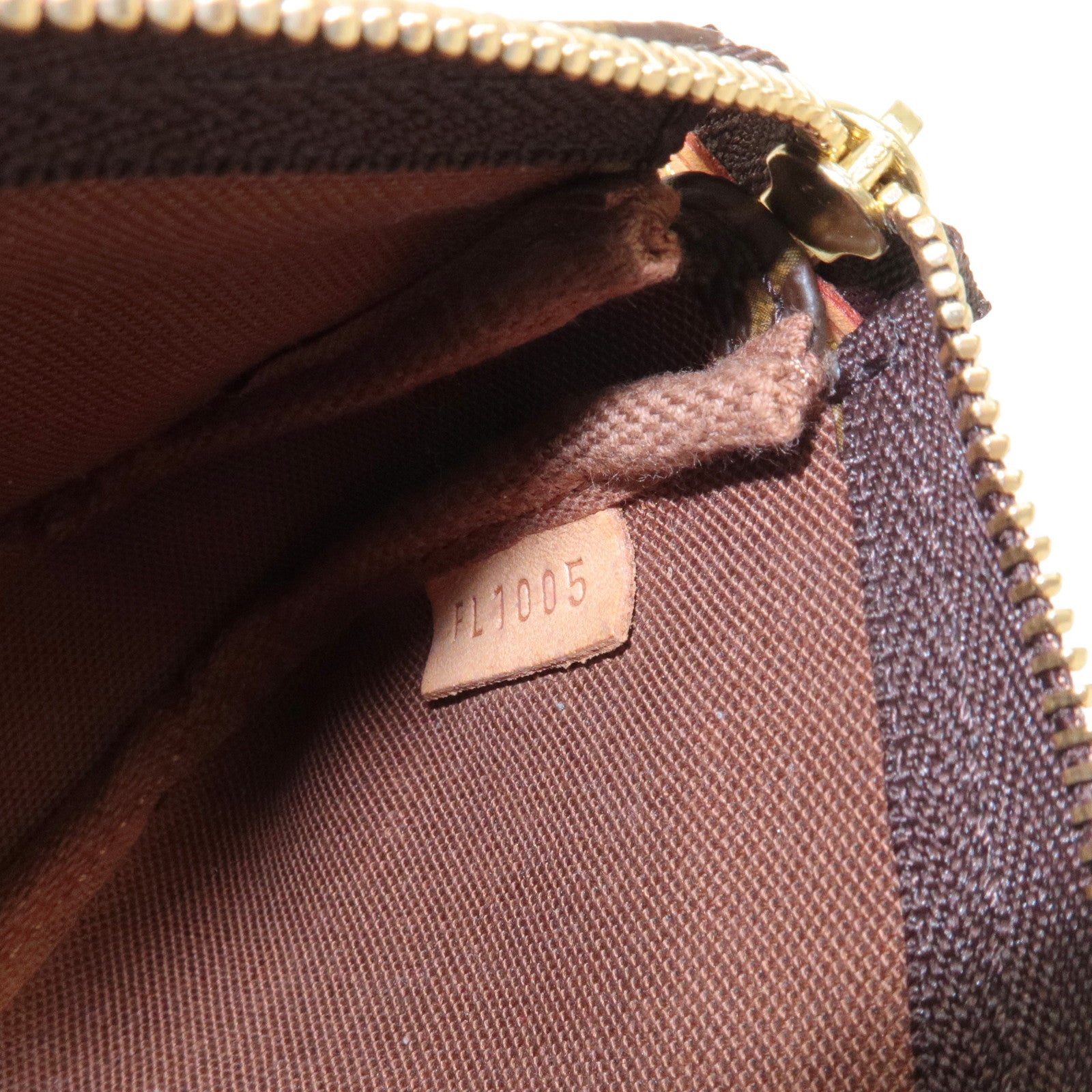 Louis-Vuitton-Monogram-Mini-Pochette-Accessoires-Pouch-M58009 –  dct-ep_vintage luxury Store