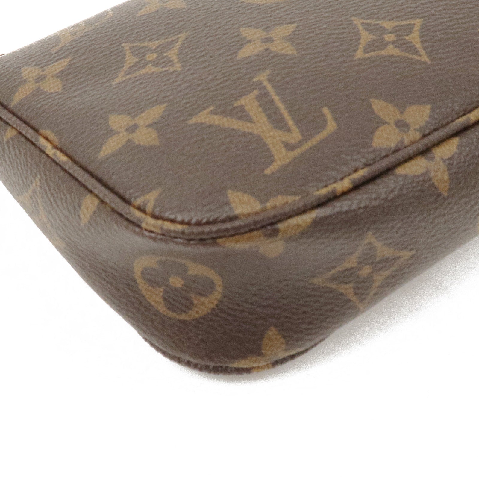 Shop Louis Vuitton MONOGRAM Pochette accessoires (M40712) by