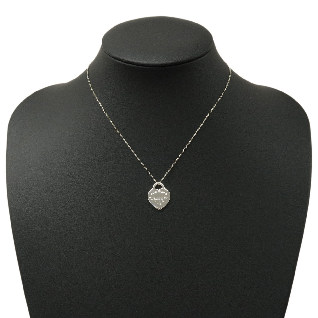 Silver locket deals necklace tiffany