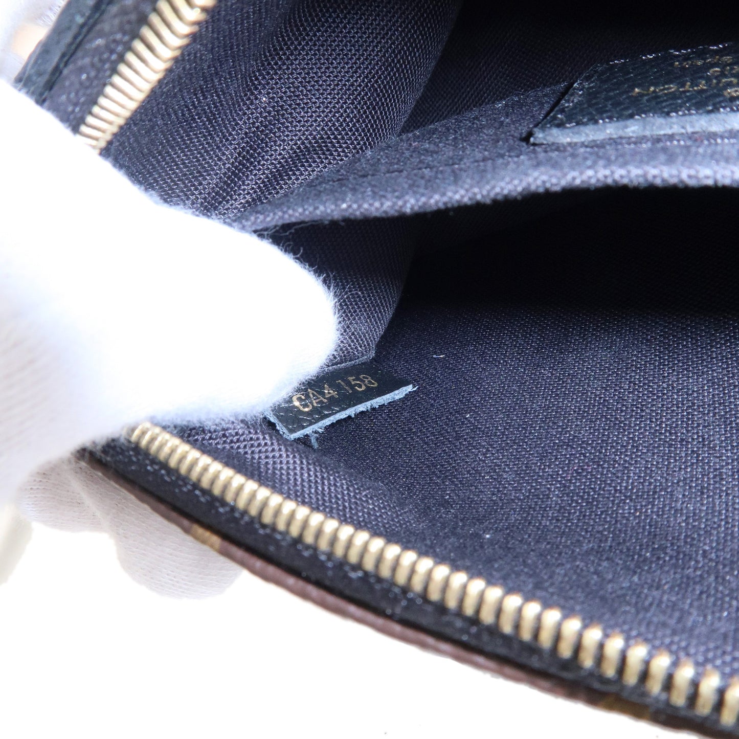 Authentic Louis Vuitton Monogram Canvas Pallas Clutch Handbag Noir Article:  M41639 Made in France, Accessorising - Brand Name / Designer Handbags For  Carry & W…