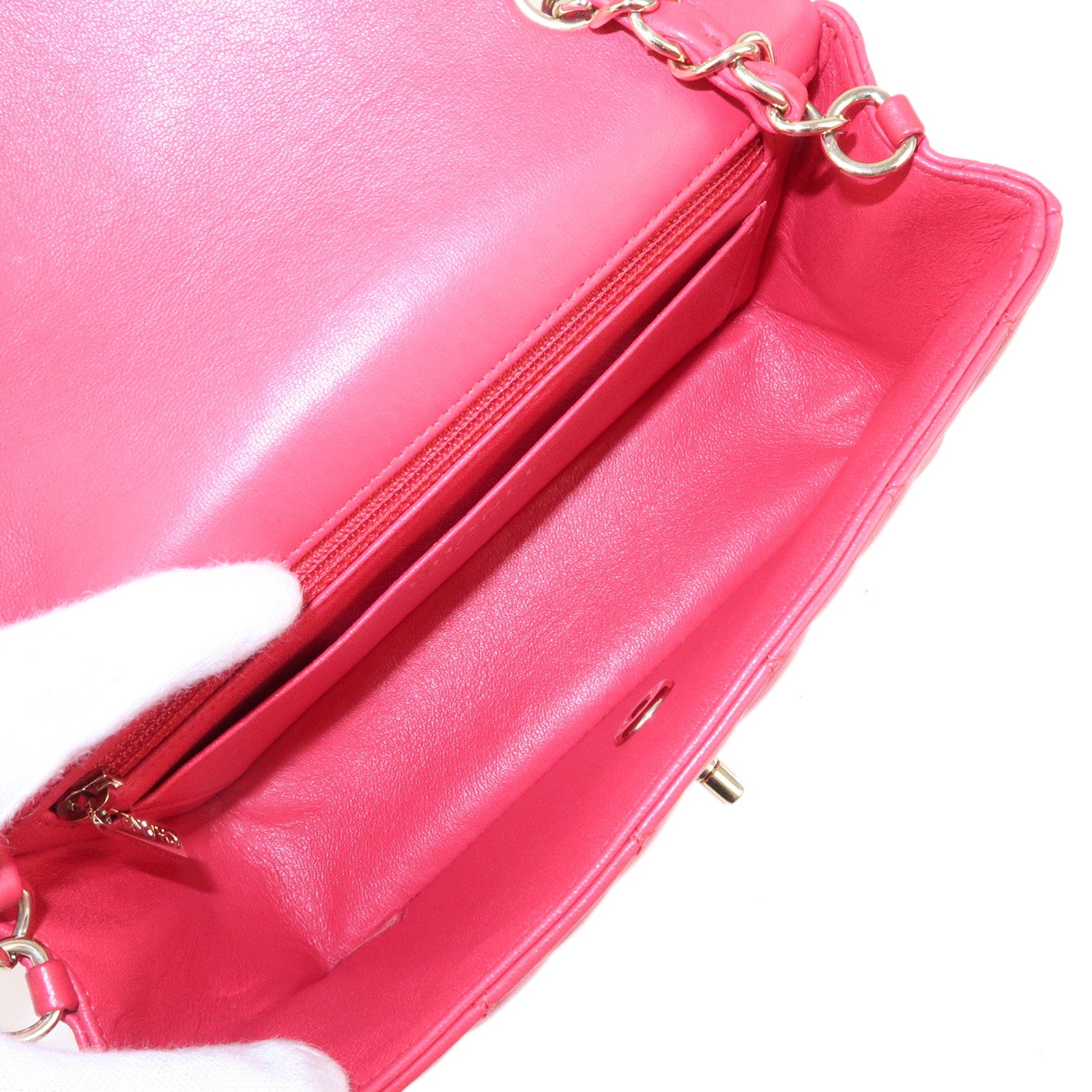 CHANEL-Mini-Matelasse-20-Lamb-Skin-Chain-Shoulder-Bag-Pink-A69900 –  dct-ep_vintage luxury Store