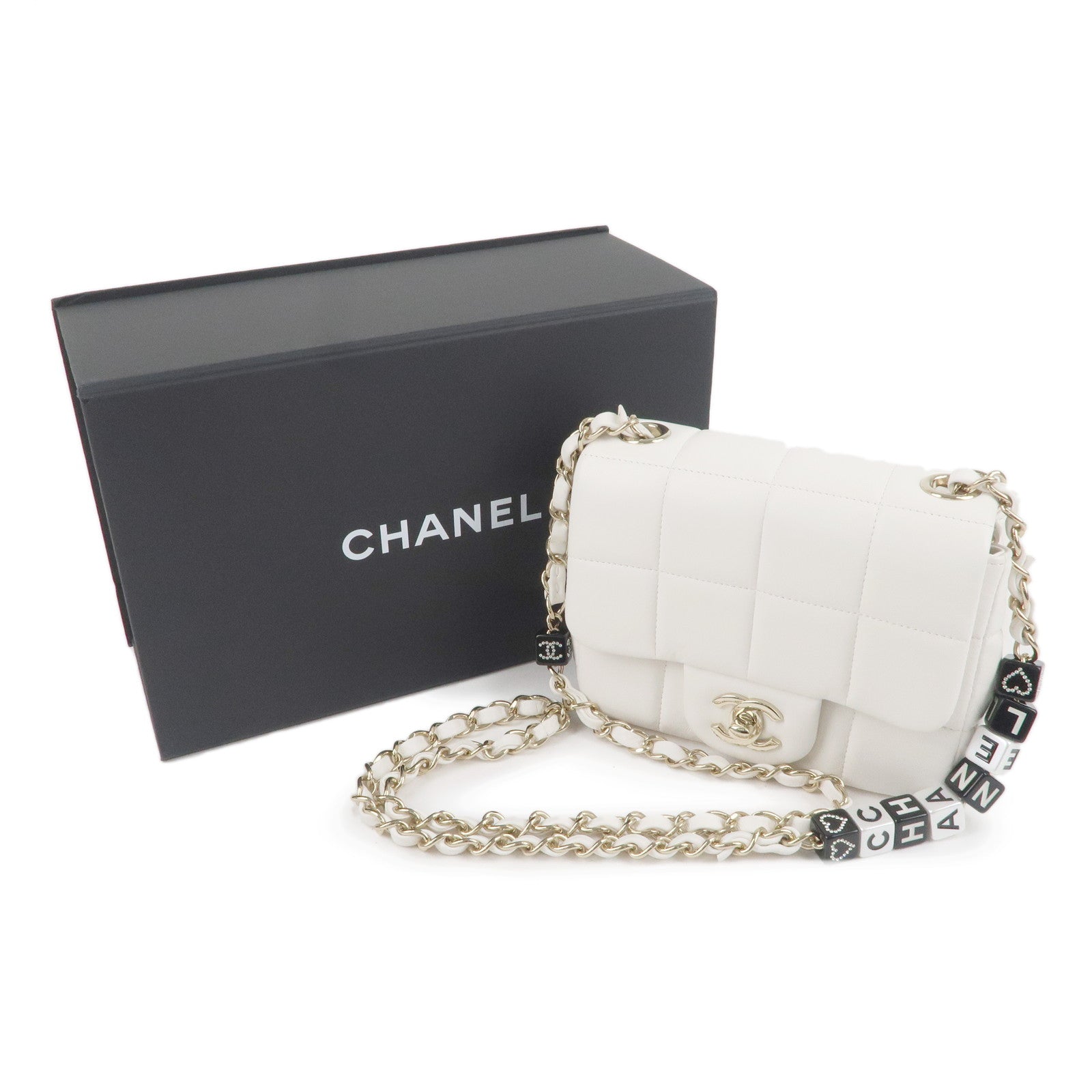 CHANEL Chocolate Bar Mini Matelasse Lamb Skin Shoulder Bag White