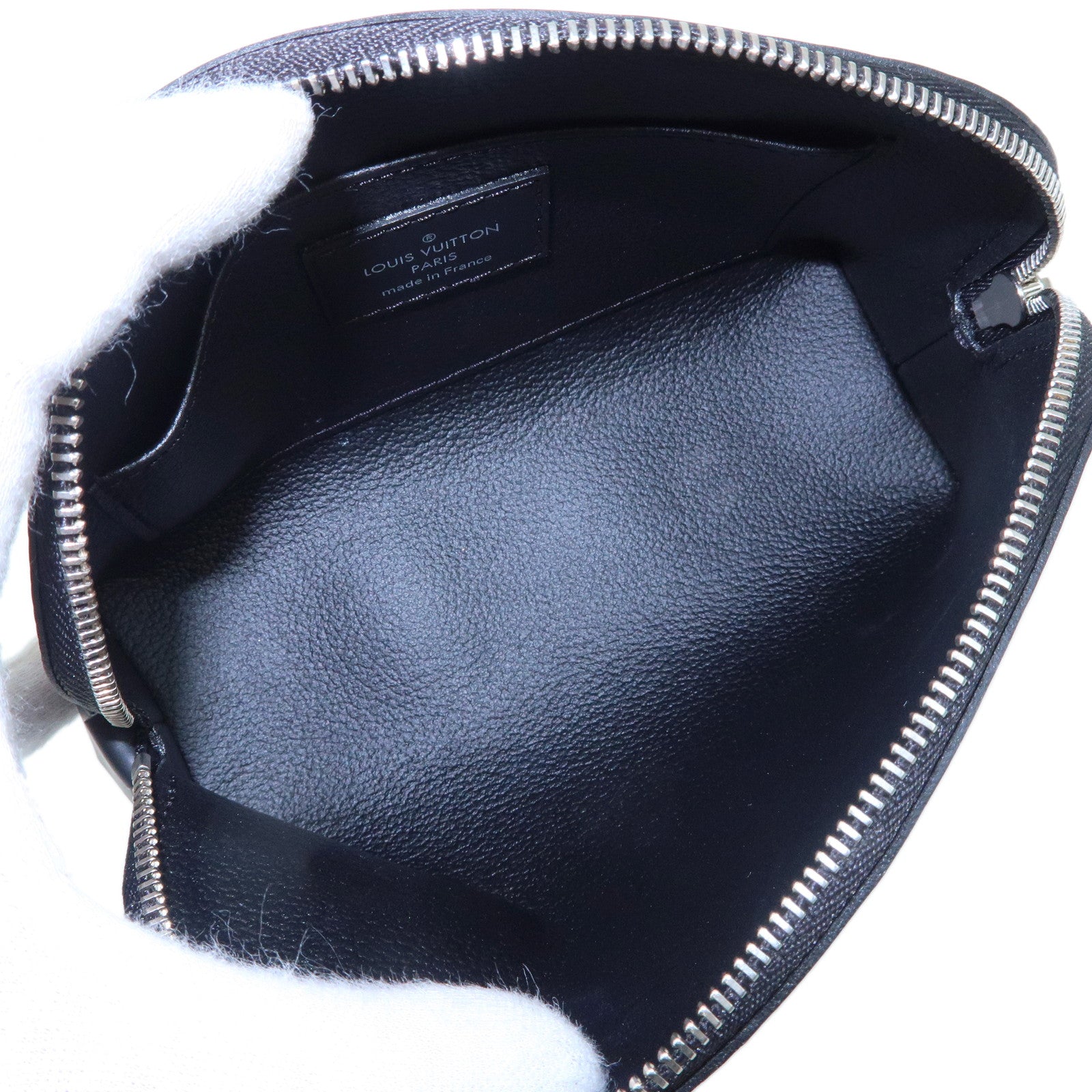Buy Authentic Pre-owned Louis Vuitton Epi Noir Black Pochette Cosmetic  Pouch Bag Case M41348 220040 from Japan - Buy authentic Plus exclusive  items from Japan